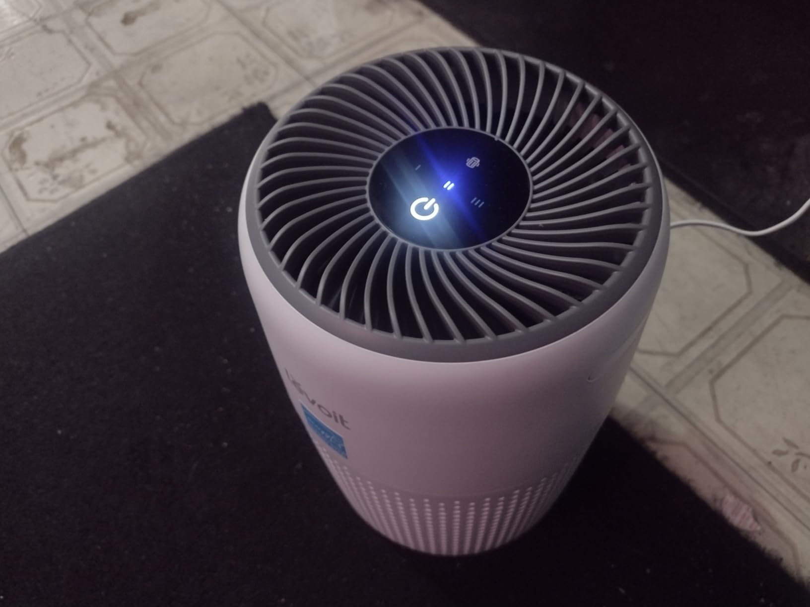 LEVOIT Air Purifiers for Bedroom Home Dorm, AHAM VERIFIDE, 3-in-1 Filter Cleaner With Aroma Pad, Filters Smoke, Allergens, Pet Dander, Odor, Dust, Office, Desktop, Core Mini-P, White customer photo 2