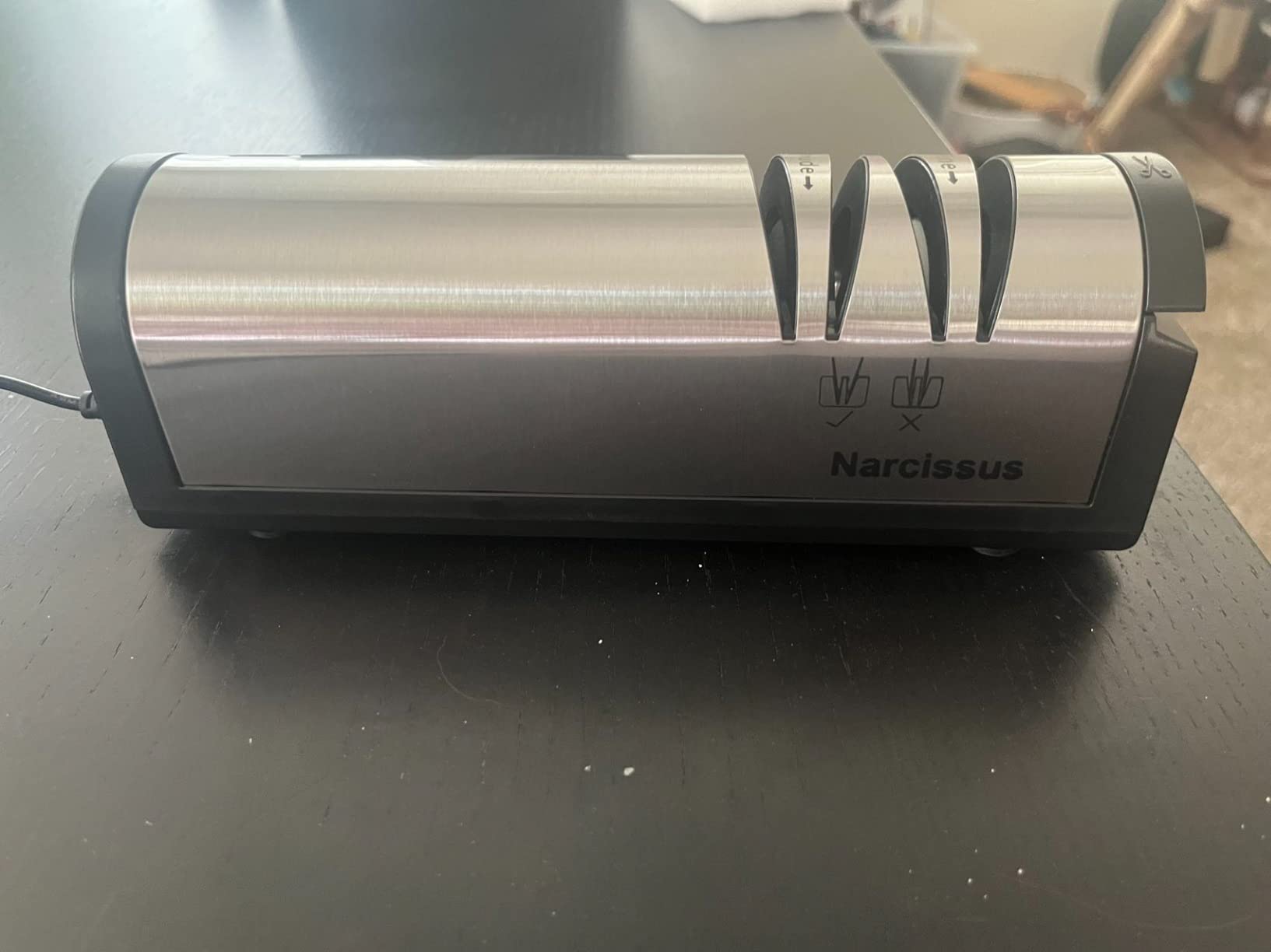 Narcissus Knife Sharpener, Professional 2 Stage Electric Knife Sharpener for Quick Sharpening & Polishing, with Scissors Sharpener and Metal Dust Collection Box, Stainless Steel, Silver customer photo 2