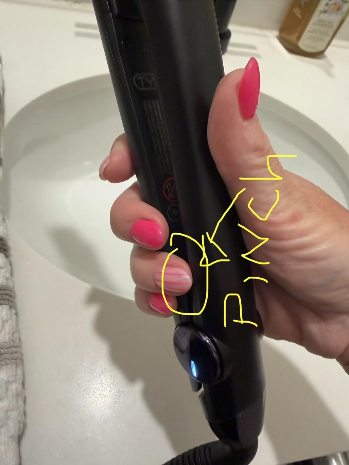 TYMO Flat Iron Hair Straightener and Curler 2 in 1 with 10s Fast Heating, 1 Inch Professional Straightening Curling Iron with 32 Adjustable Temp and Automatic Shut Off, Matte Black customer photo 1