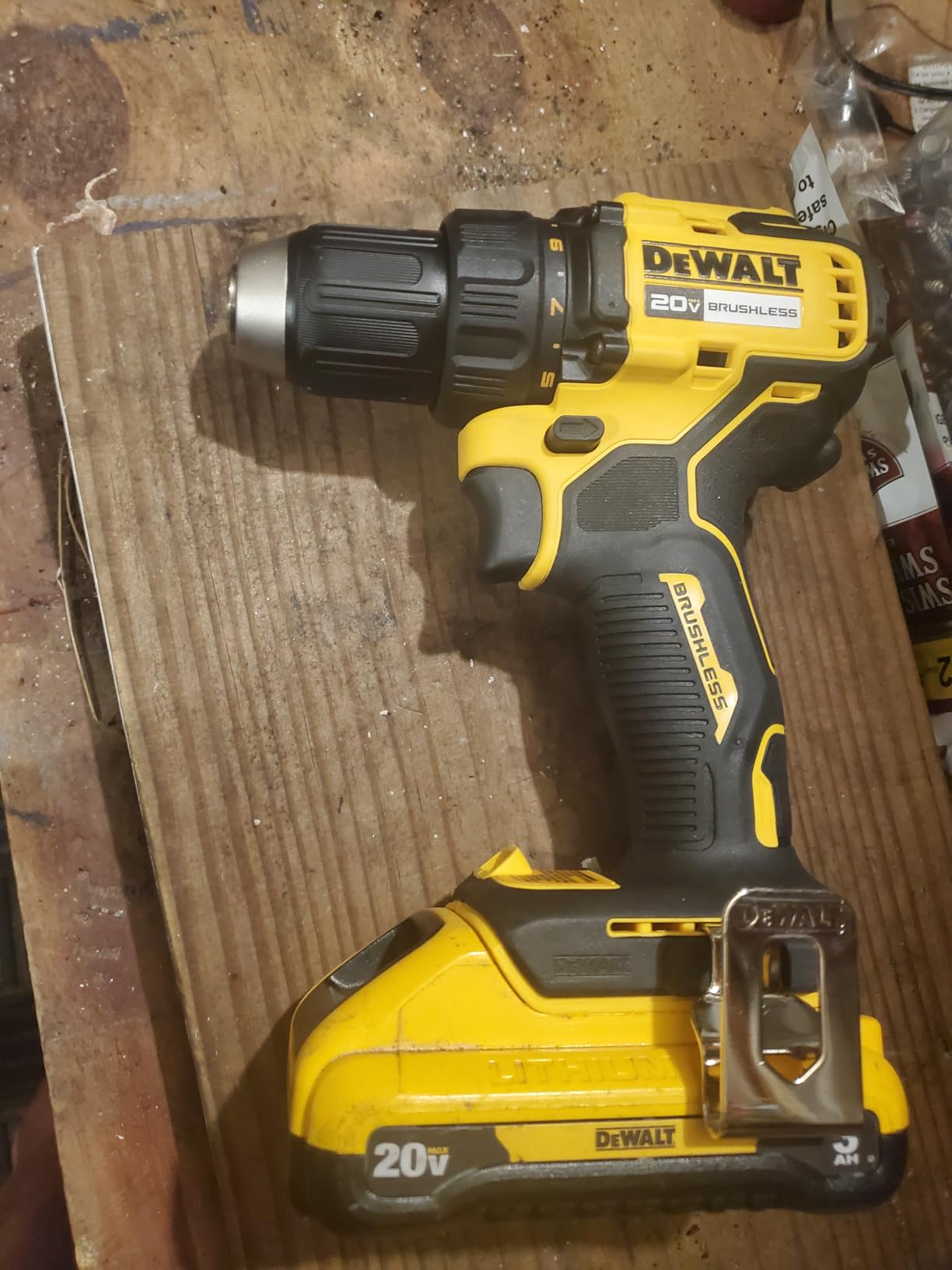 DEWALT 20V MAX* 1/4 in. Brushless Cordless Impact Driver (Tool Only) (DCF840B) customer photo 1