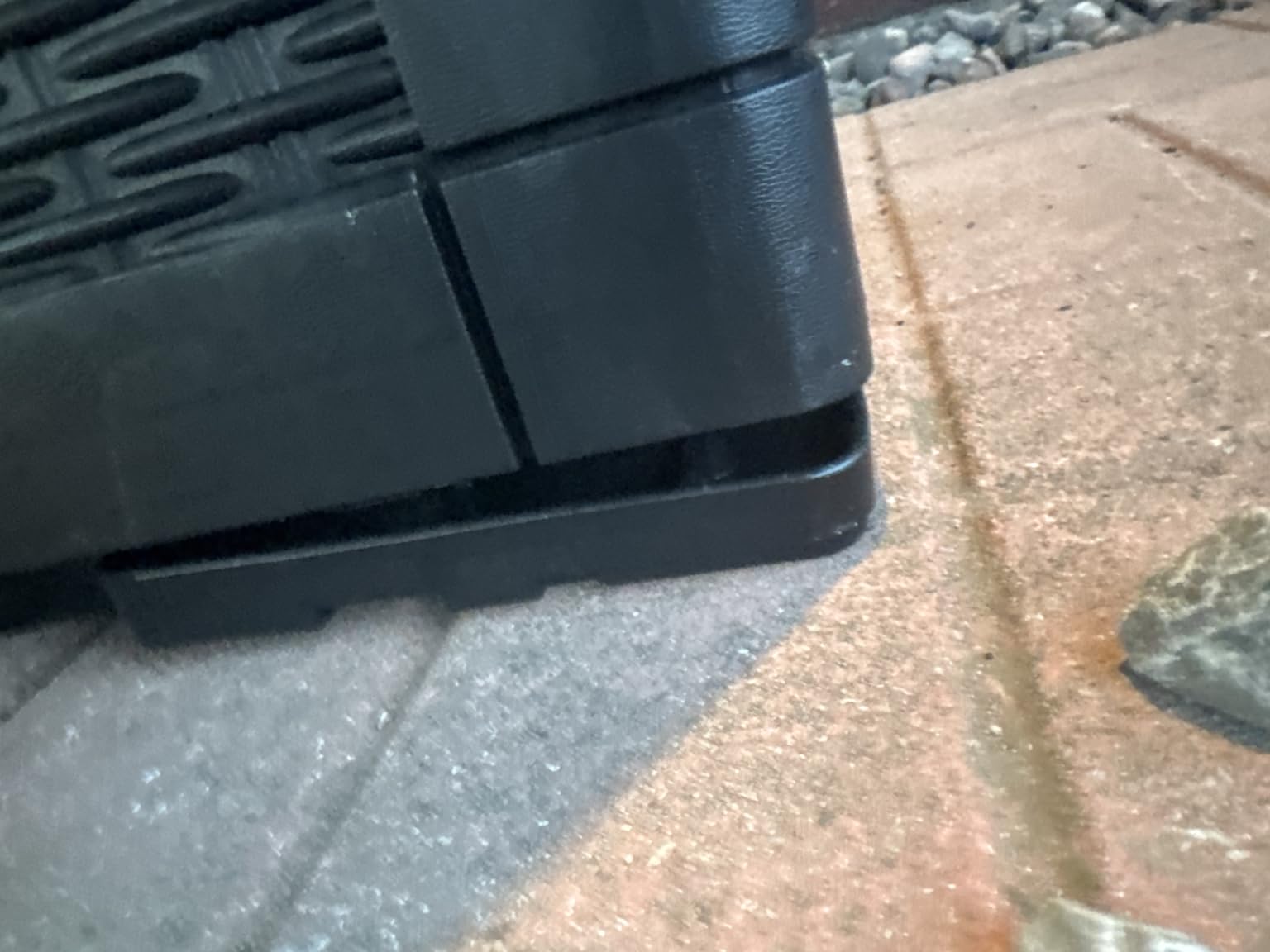 Devoko 100 Gallon Waterproof Large Resin Deck Box customer photo 2