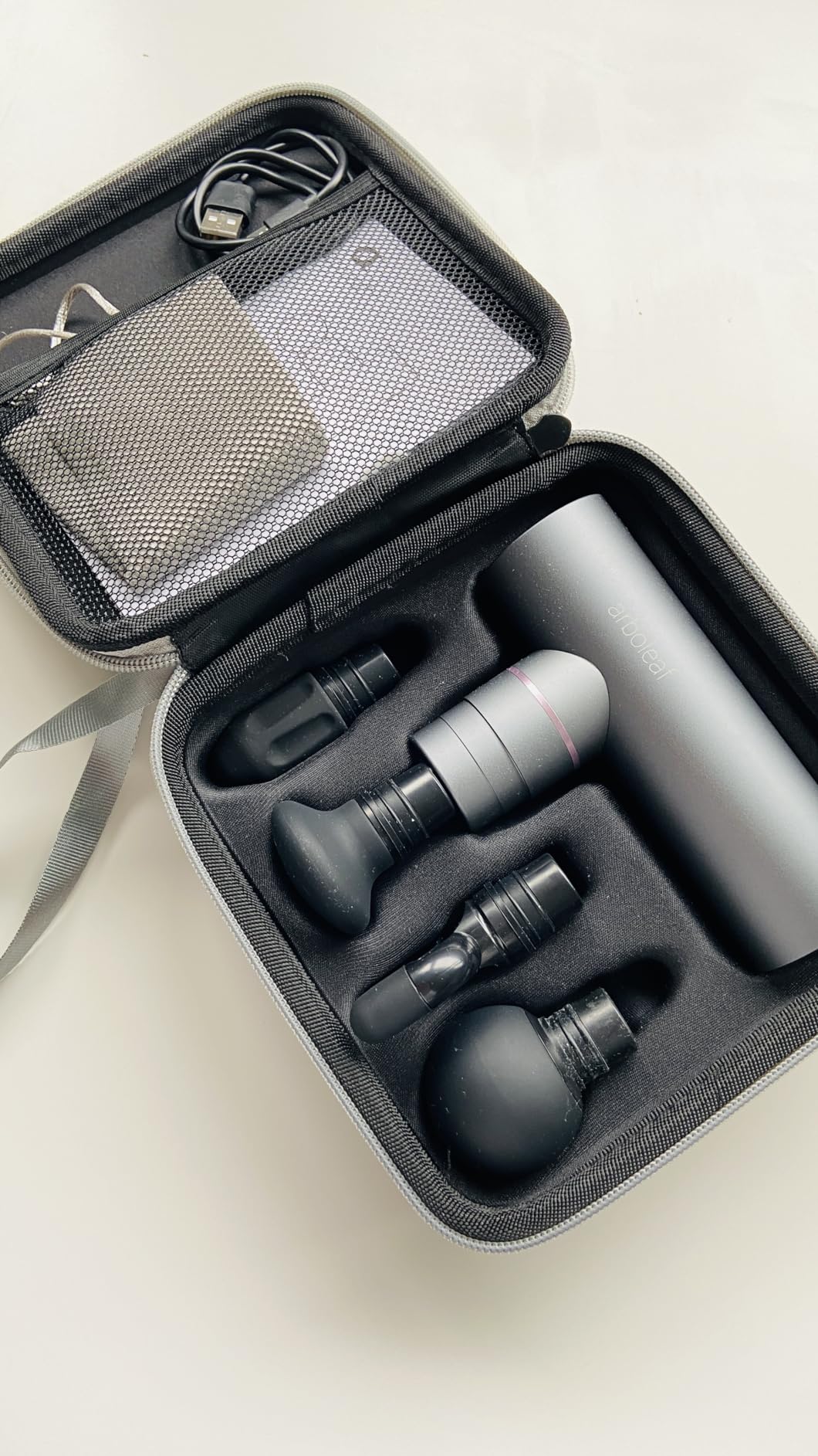 arboleaf Massage Gun Deep Tissue, Balance of Power & Portability Full-Metal Percussion Massager with Silent Brushless Motor - Ultra-Quiet Pocket-Sized for Athletes Back Pain Relief Home Office Travel customer photo 1