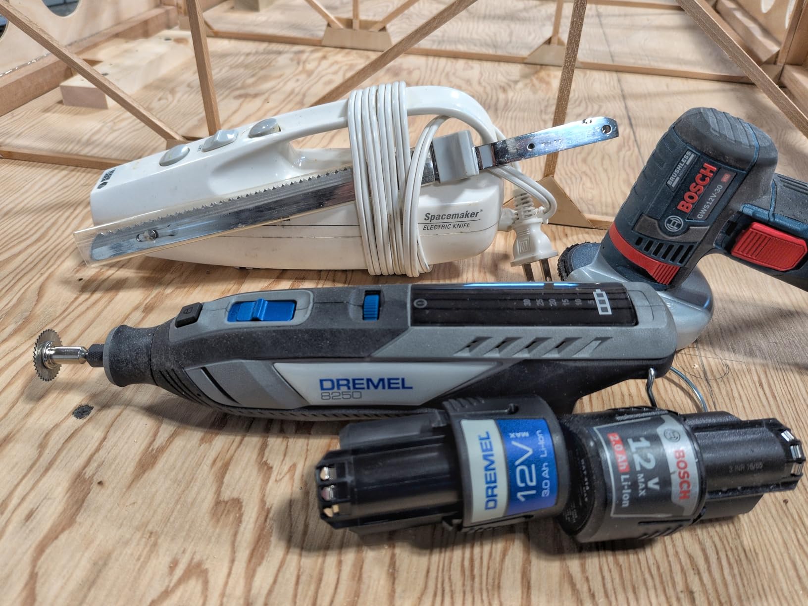 Dremel 8250-5 12V Lithium-Ion Variable Speed Cordless Rotary Tool with Brushless Motor - 5 Rotary Tool Accessories, 3Ah Battery, Charger, and Tool Bag customer photo 2