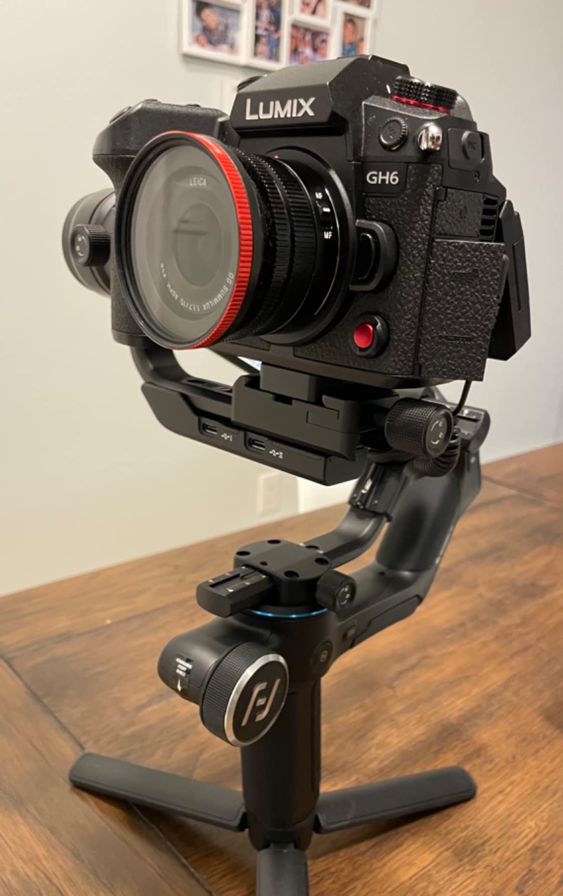 FeiyuTech SCORP-C Gimbal Stabilizer for Cameras DSLR and Mirrorless Camera, 3-Axis Camera Gimbal, 5.5lbs Payload, for Sony, Canon, Nikon customer photo 2