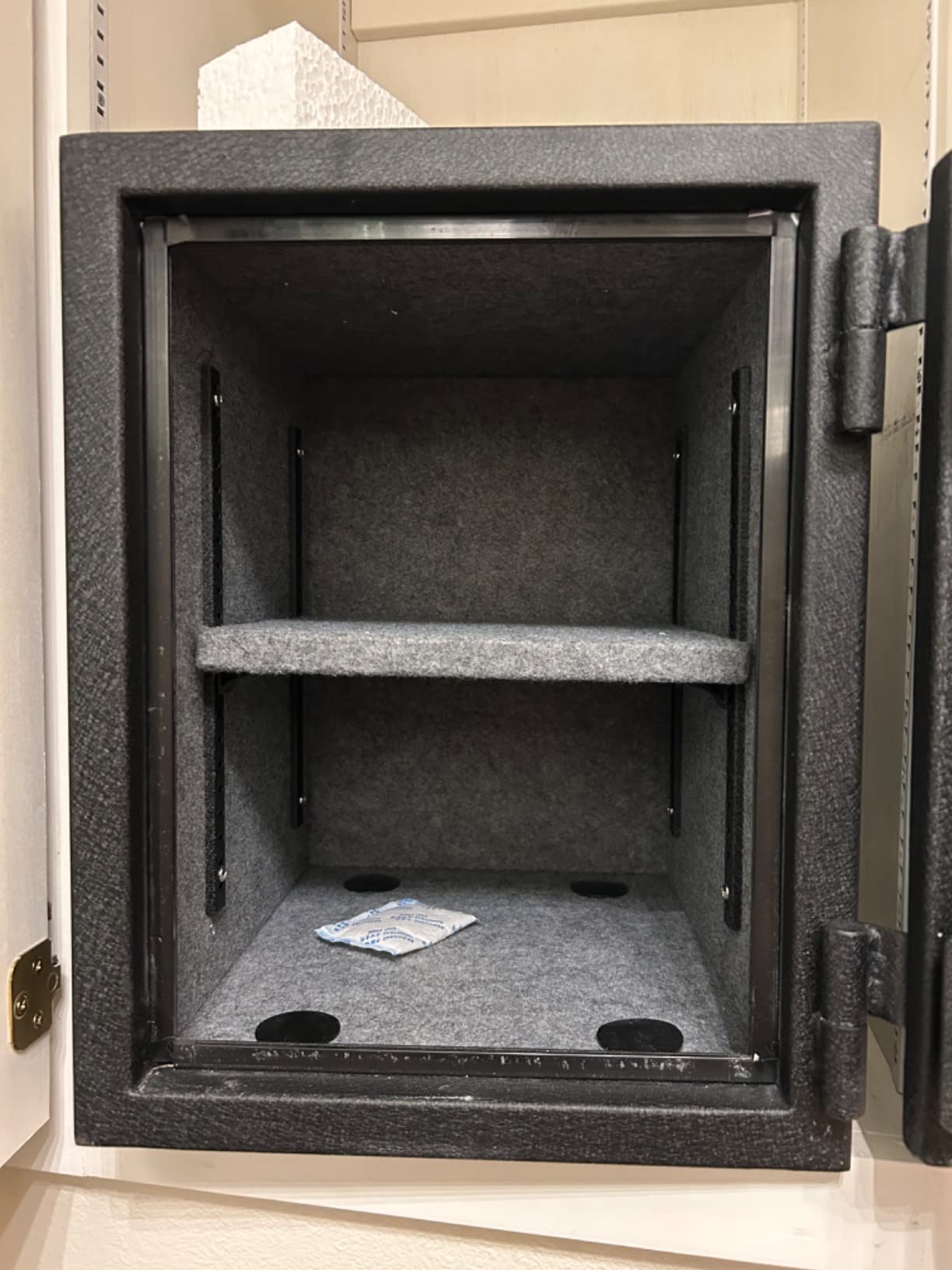 TIGERKING 3.47 Cu Ft Fireproof Safe for Home Office, 30-Min Fire Protection At 1700°F, Digital Keypad Lock customer photo 2