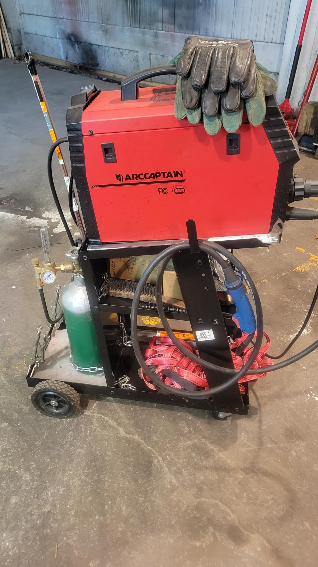 ARCCAPTAIN 200A MIG Welder 110V 220V 6 in 1 Aluminum Welding Machine MIG200 customer photo 1