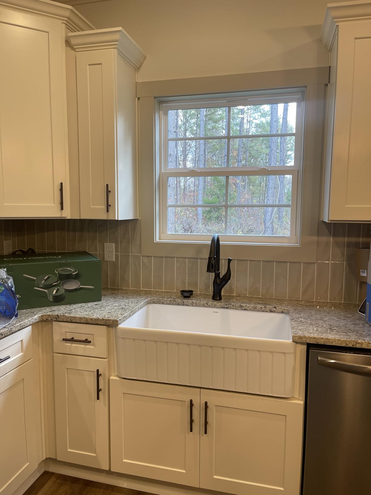 DeerValley White Farmhouse Sink 33 inch, Fireclay Apron Front Farm Kitchen Sink, Single Bowl Deep Drop-in Undermount Reversible Sinks with Grid & Strainer customer photo 1