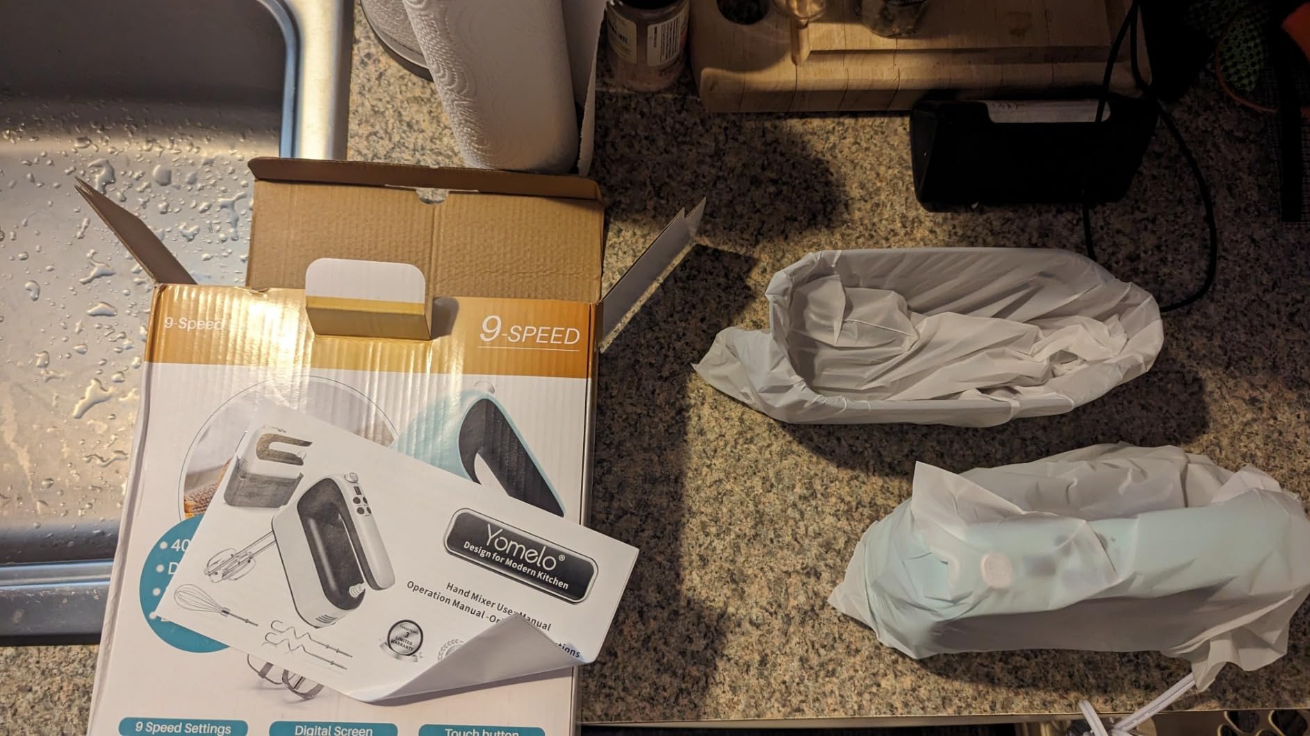 Yomelo 9-Speed Digital Hand Mixer Electric, 400W Powerful DC Motor, Hand Mixer Electric Handheld with Snap-On Storage Case, 5 Stainless Steel Accessories, Beaters, Dough Hooks, Whisk(Ice Blue/Black) customer photo 2