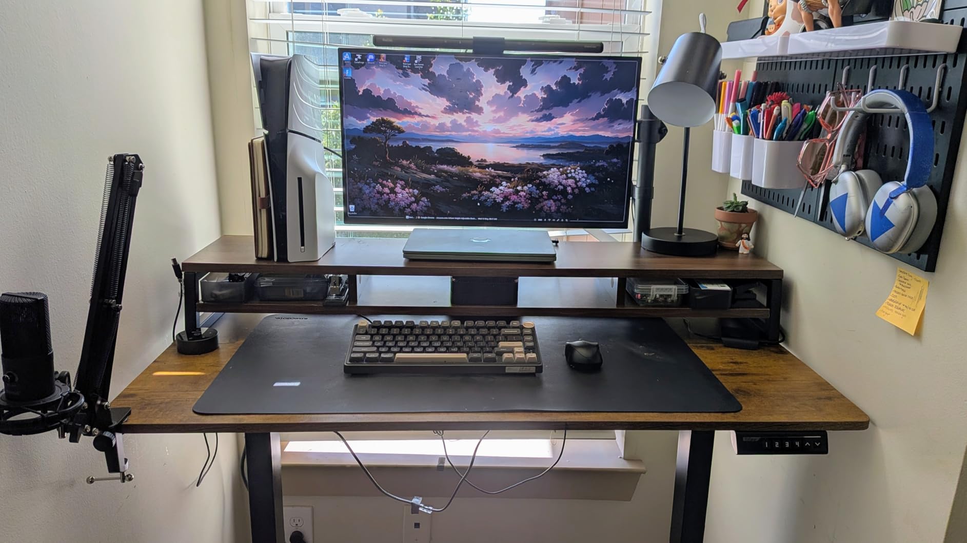 ErGear 48 X 24 Inch Height Adjustable Electric Standing Desk, Black customer photo 1
