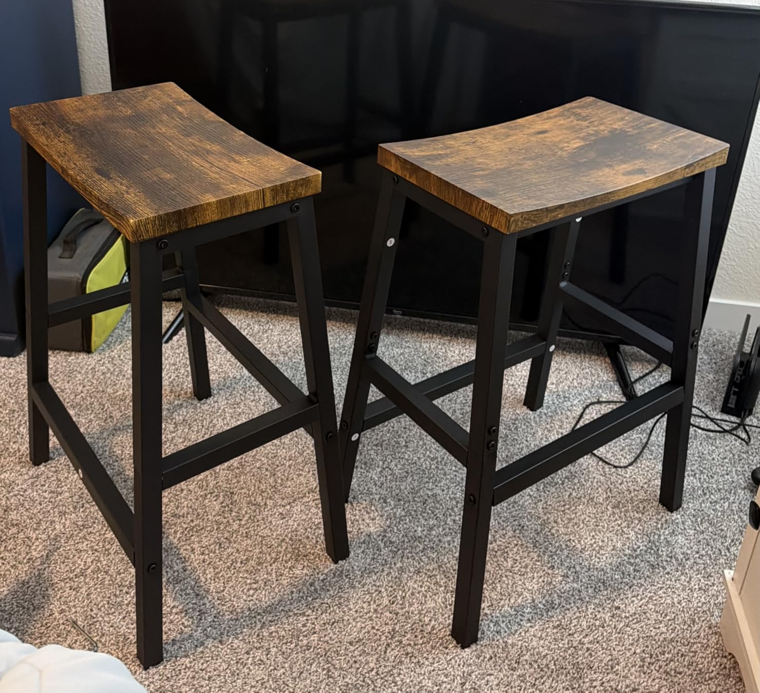 HOOBRO Bar Stools, Set of 2 Bar Chairs, 23.6 Inch Saddle Stools, Kitchen Counter Seat with Footrests, Industrial Barstools for Dining Room, Kitchen, Counter, Rustic Brown and Black BF02MD01 customer photo 1