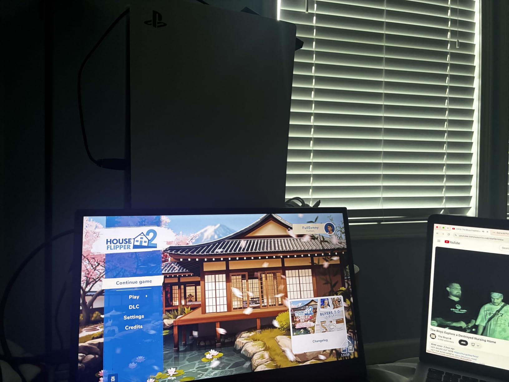 MNN Portable Monitor 15.6inch FHD 1080P 60Hz USB C HDMI Gaming Ultra-Slim IPS Display w/Smart Cover & Speakers,HDR Plug&Play, External Monitor for Laptop PC Phone Mac (15.6'' 1080P) customer photo 1