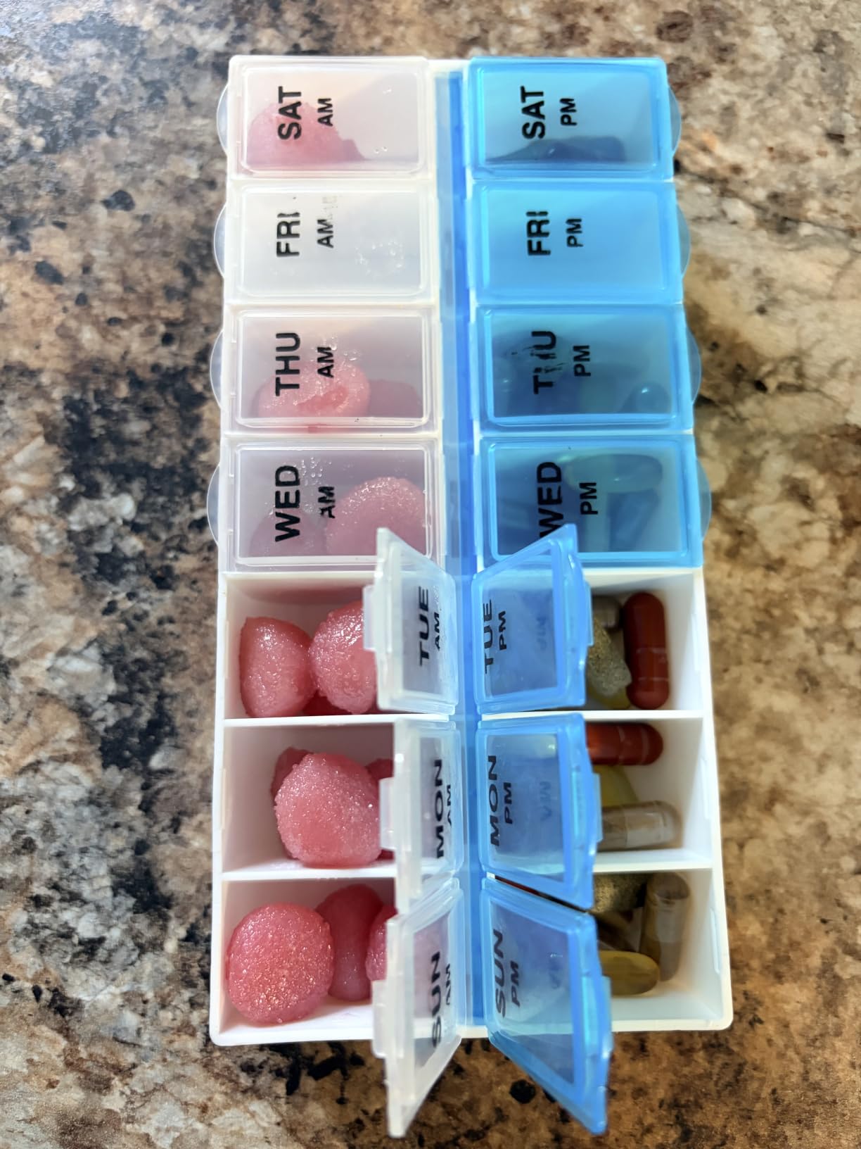 Amazon Basic Care 7-Day AM/PM Pill Organizer, Medication Planner with Large Compartments for Tablets, Blue and Clear Lids customer photo 1