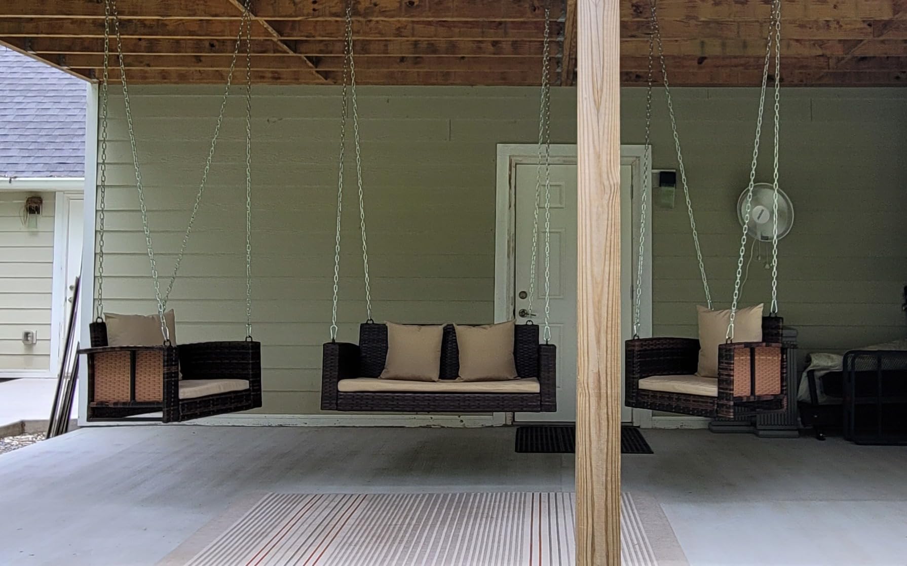 VINGLI Heavy Duty 800 LBS Wicker Hanging Porch Swing with Cushions & Chains, 4FT Outdoor Rattan Swing Bench for Garden, Yard, Lawn (Brown+Beige) customer photo 2