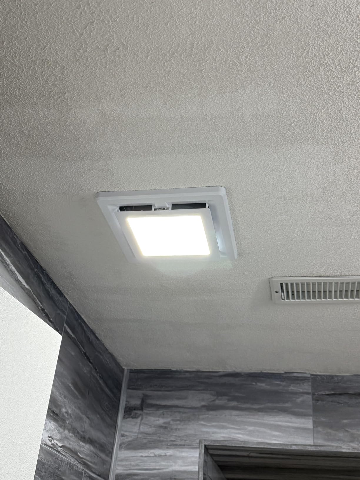 JOEAONZ Bathroom Exhaust Fan 110 CFM 1.0 Sones Ultra-Quiet with Matel Housing, Ceiling Mount Ventilation Fan Large Air-flow Capacity, Energy-Saving Household Bath Vent Extractor, White Plastic Grille customer photo 1