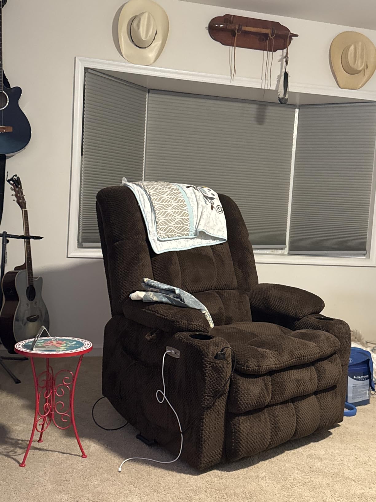 MCombo Dual Motor Power Lift Recliner Chair with Massage and Heat for Elderly People, Infinite Position, USB Ports, Cup Holders, Fabric 7890 (Medium, Mocha) customer photo 1