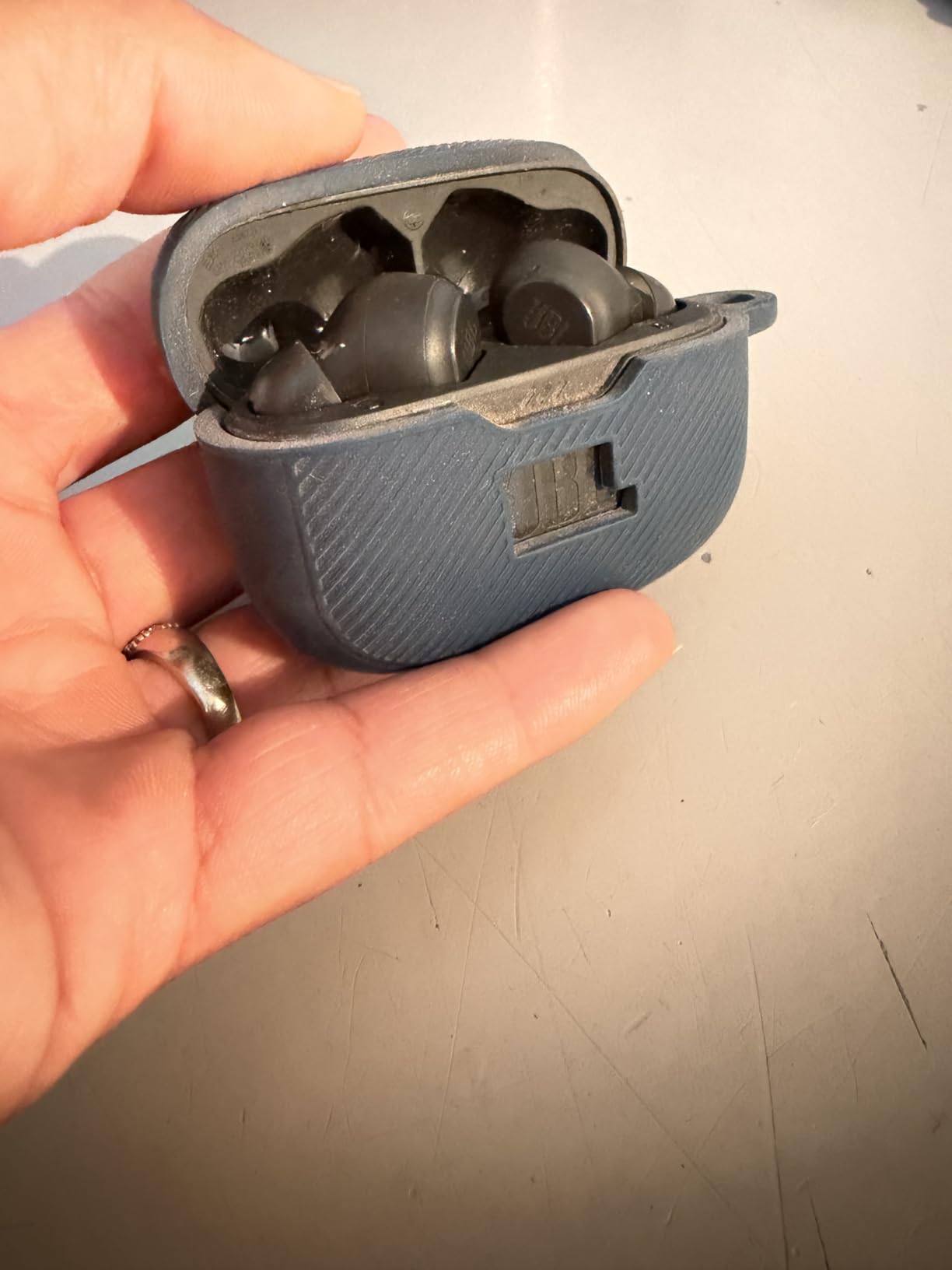 JBL Vibe Beam - True Wireless Earbuds, JBL Deep Bass Sound, Comfortable fit, Up to 32 Hours of Battery Life with Speed Charging customer photo 2
