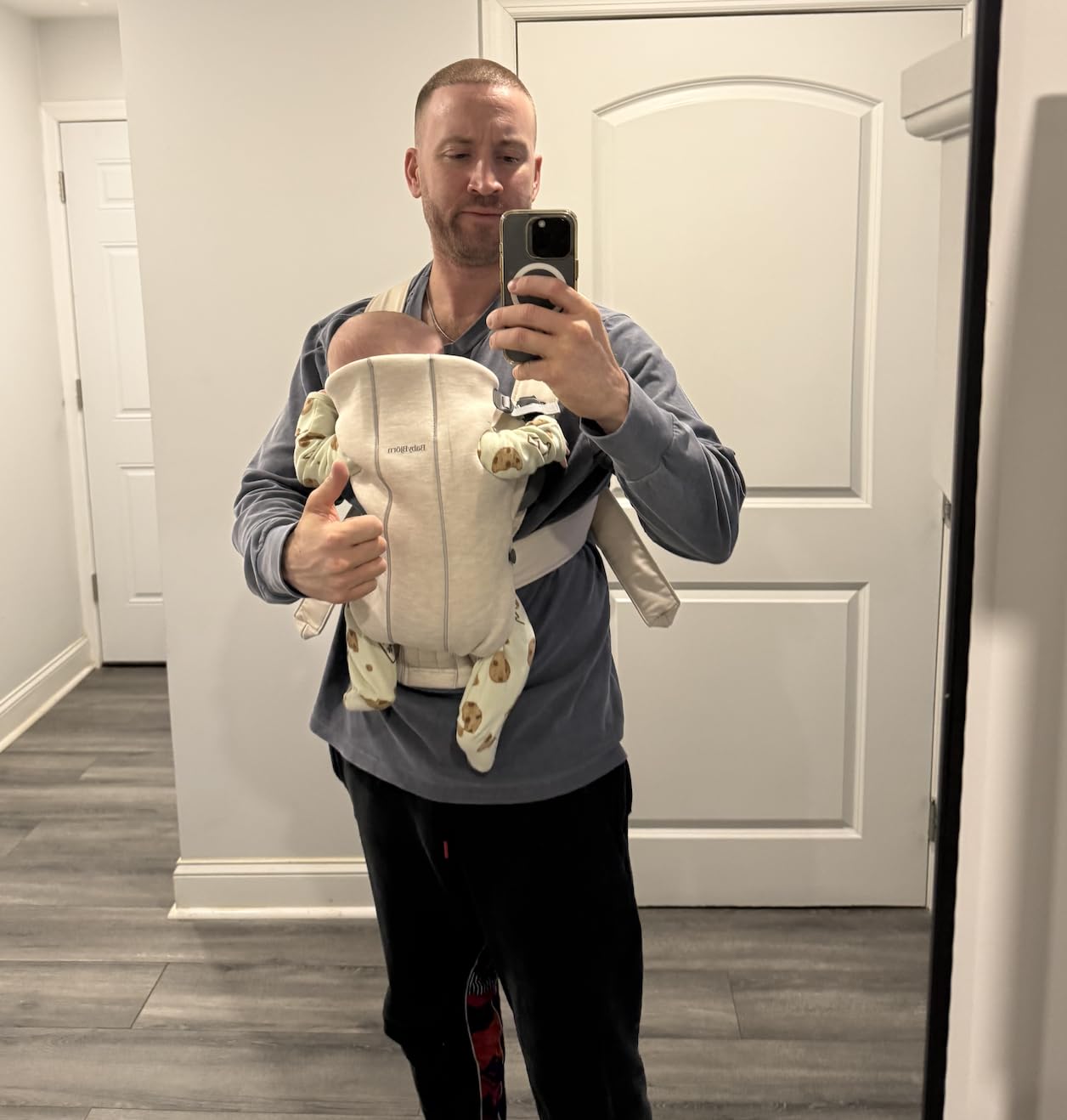 BabyBjorn Baby Carrier Mini, Light Beige, 3D Jersey | Infant Carrier (7-24 lbs), Ergonomic, Easy-to-Use customer photo 2