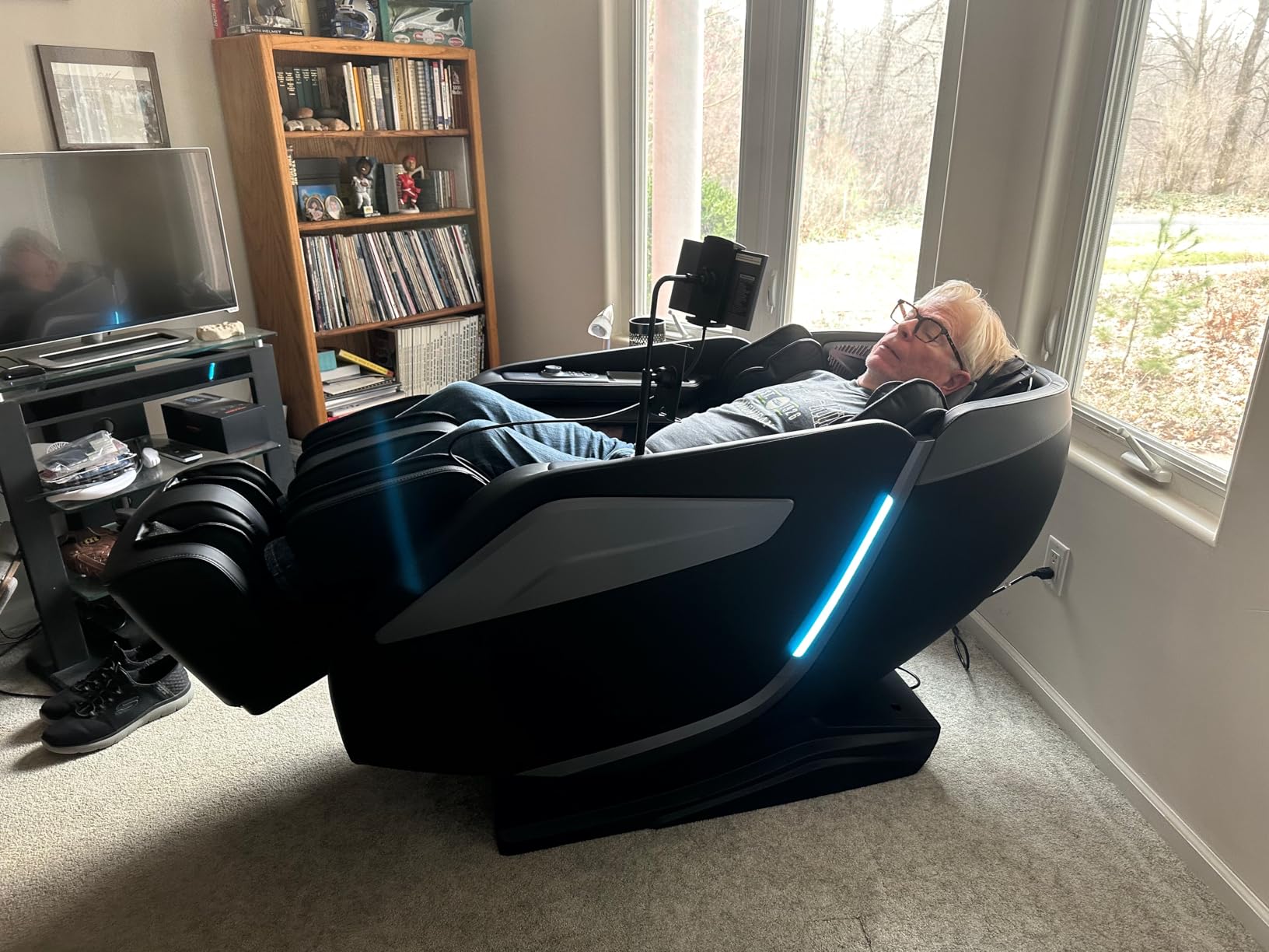 HealthRelife 4D Massage Chair Full Body Zero Gravity Recliner - 55