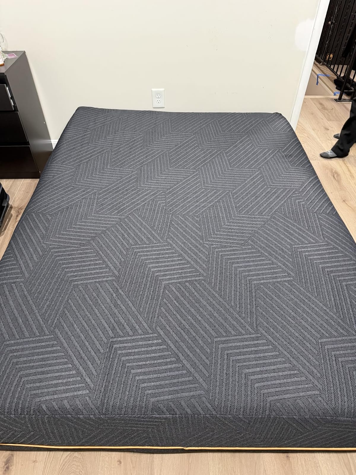MLILY EGOHOME King 14 inch Memory Foam Mattress for Back Pain Relief Firm | Fiberglass Free, Copper Gel Infused, Graphene-Cool-Tech Cover, ICA Endorsed, CertiPUR-US, Motion Isolation, Mattress in a Box customer photo 2
