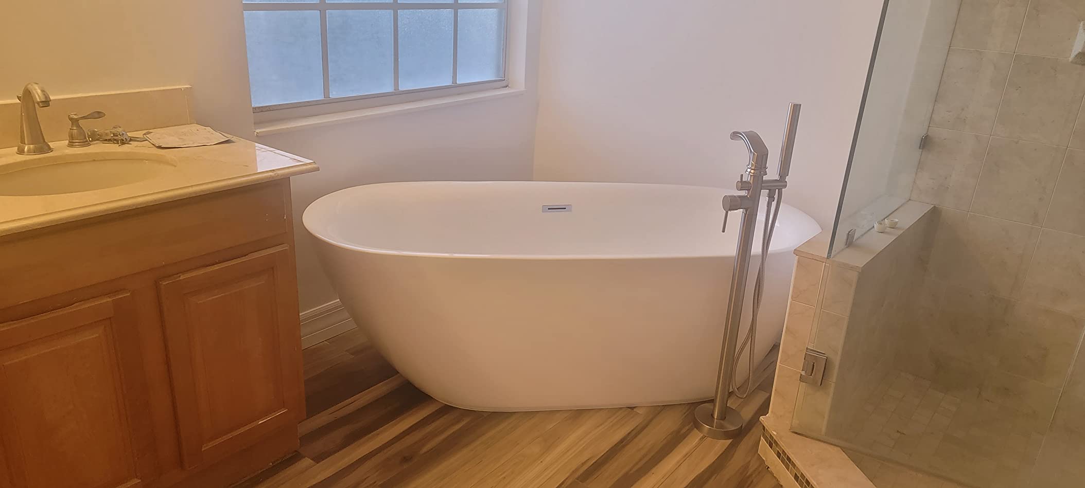 ANZZI Freestanding Bathtub Acrylic 59 In Flat Bottom Soaking Tub Glossy White One Piece Center Drain Overflow Included Slip Resistant Floor Adjustable Feet 79 Gal Capacity Ami Series | FT-AZ401-59 customer photo 1