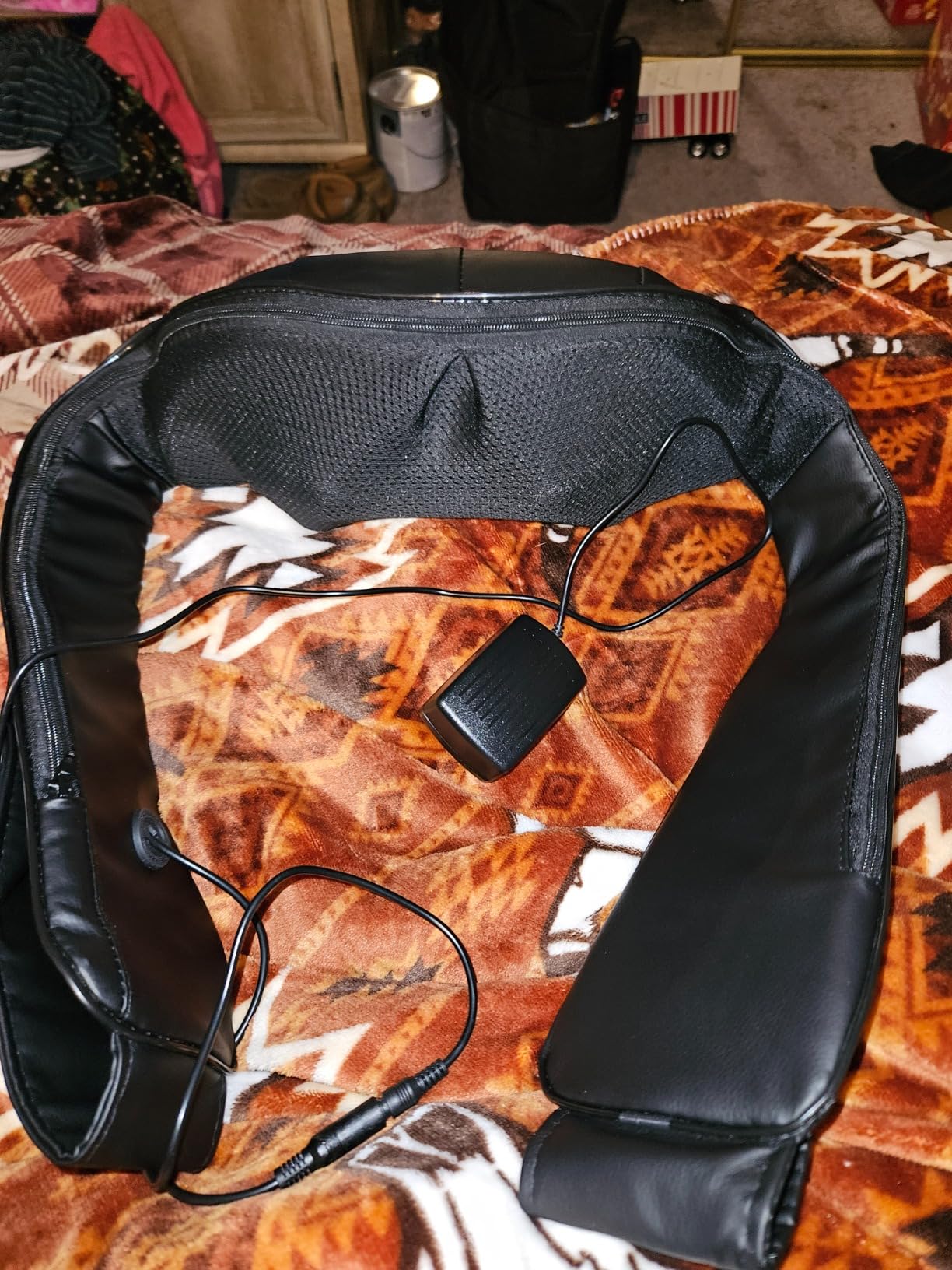 AERLANG Shiatsu Back and Neck Massager, Back Massager Deep Tissue Kneading Neck and Shoulder Massage with Heat customer photo 1