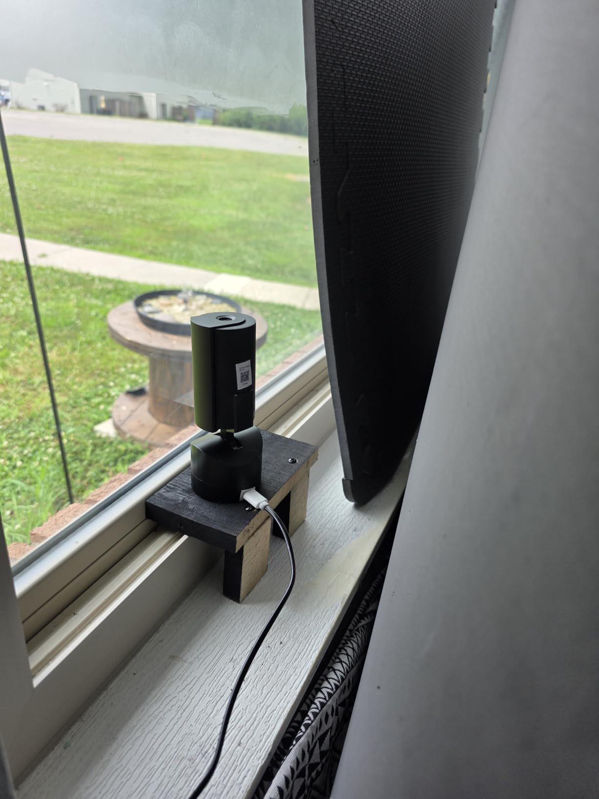 Ring Pan-Tilt Indoor Cam (newest model), See all around your home or business with 360° pan coverage, HD video, plus Two-Way Talk, White customer photo 1