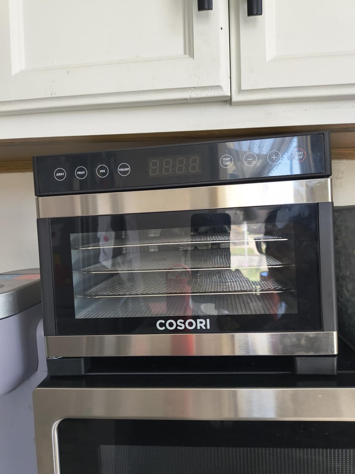 Cosori Food Dehydrator, 5 Stainless Steel Trays, 3.1 ft² Drying Space customer photo 1