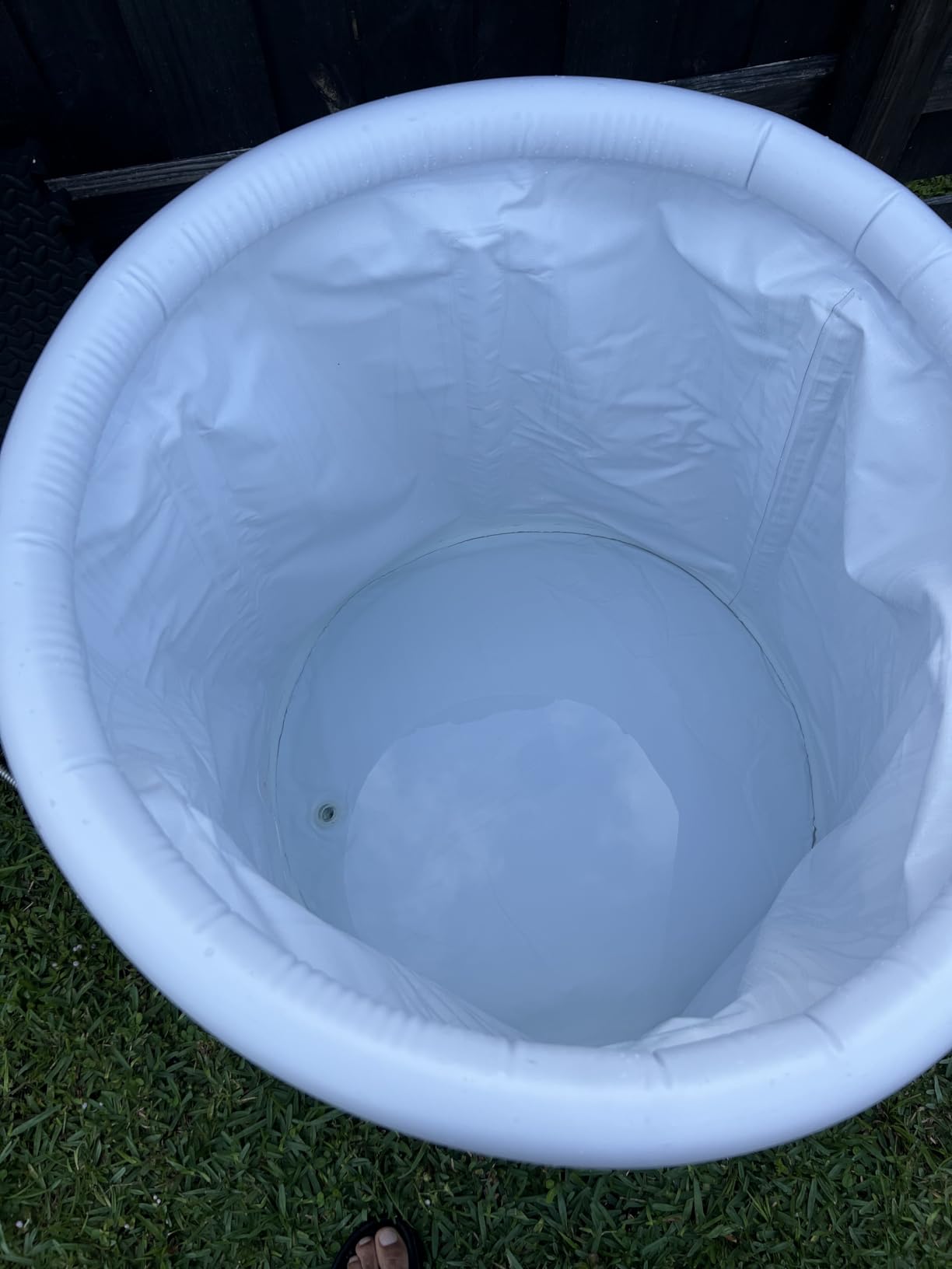 BINYUAN XL Ice Bath Tub for Athletes With Cover 99 Gal Cold Plunge Tub - Multiple Layered Portable, for Gardens, Gyms and Other Cold Water Therapy Training customer photo 1