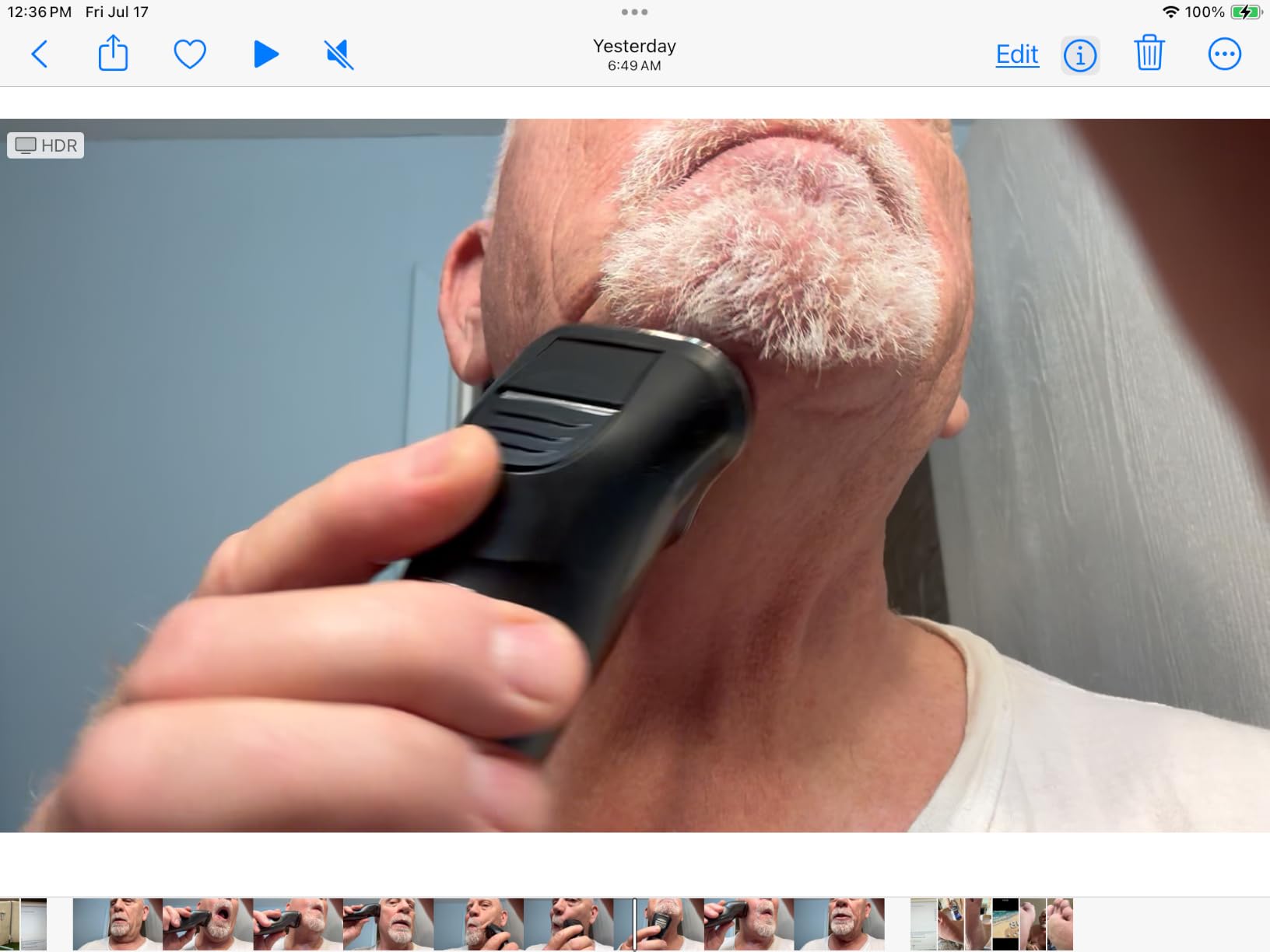 Philips Norelco 2400 Series Electric Shaver, Deep Black | 27 Self Sharpening ComfortCut Blades, 4D Flex Heads, Wet or Dry Use, 2-Year Blade Life, Pop-up Trimmer, X3001/90 customer photo 2