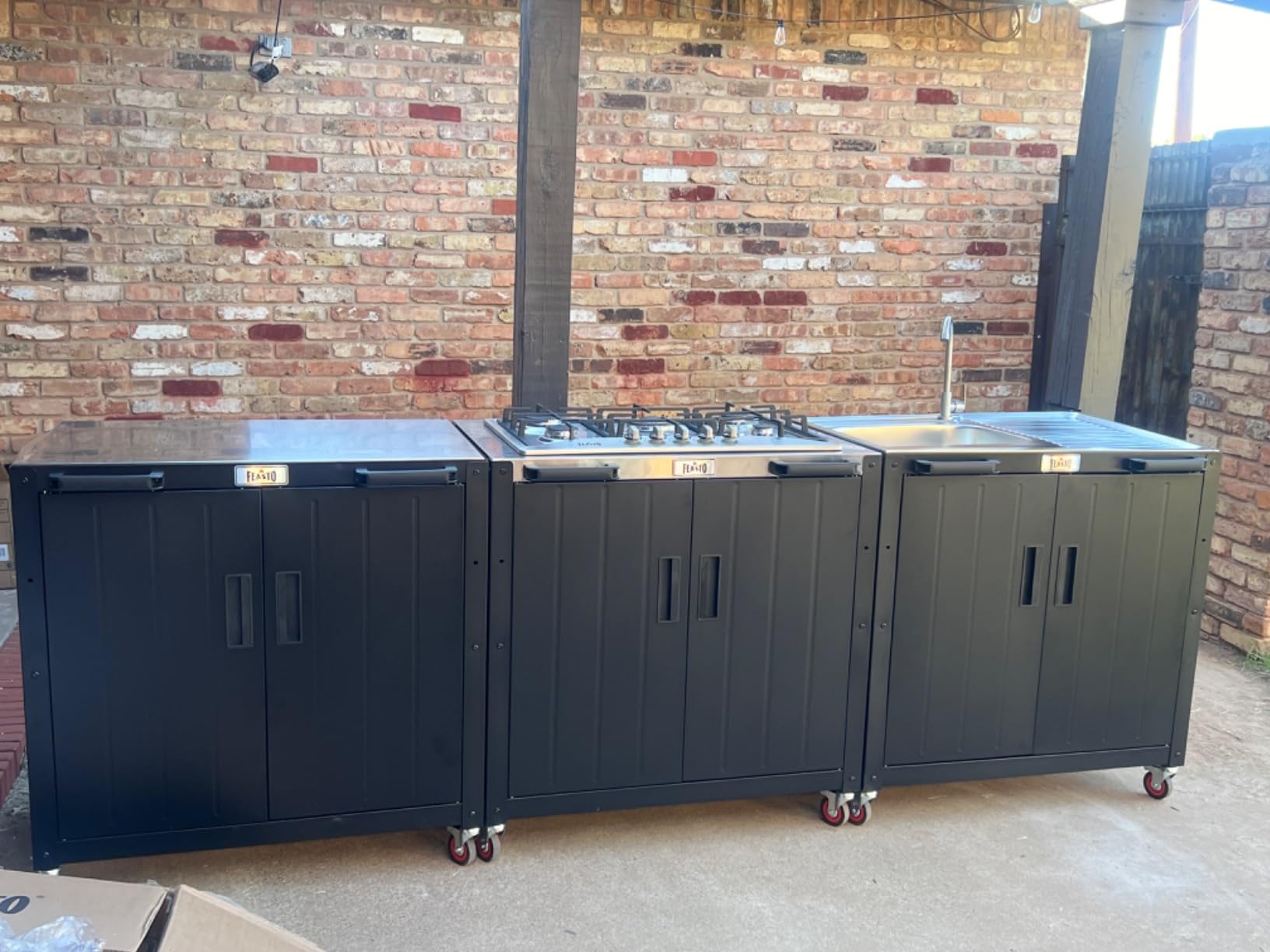 Feasto Outdoor Kitchen Island with Stainless Steel Sink and Storage Cabinet, 35-Inch BBQ Prep Station with Faucet & Lockable Wheels for Patio, Backyard, and Outdoor Cooking, Black & Silver customer photo 1