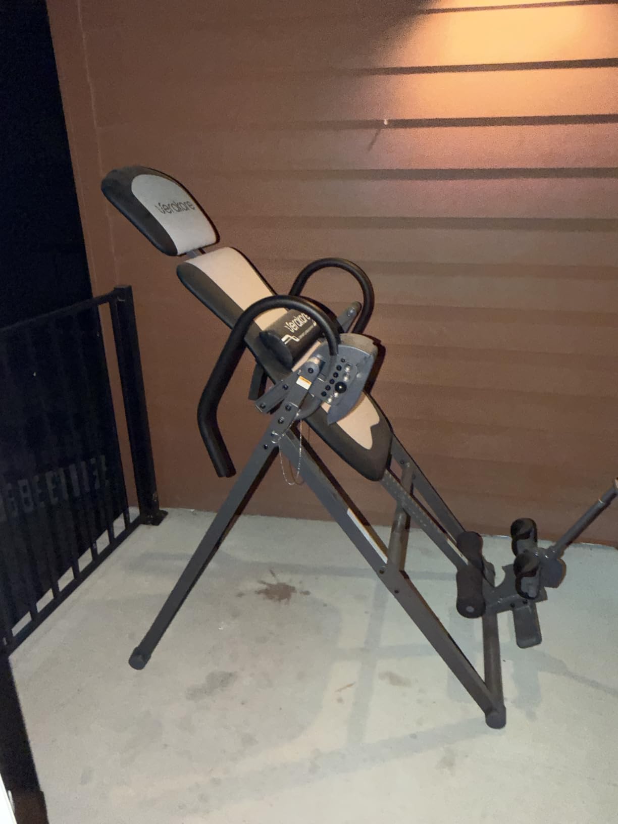 ITX9550 Heavy Duty Inversion Table customer photo 1