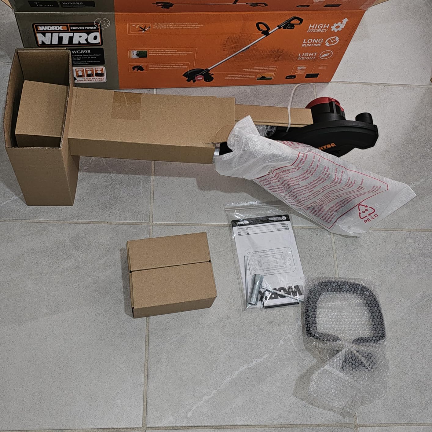 WORX Cordless Lawn Edger, 7'' Grass Edger with 3 Depth Settings, 20V Trencher with Dual Wheels & Brushless Motor, 4.0 Ah Battery & Charger Included, WG898 customer photo 1