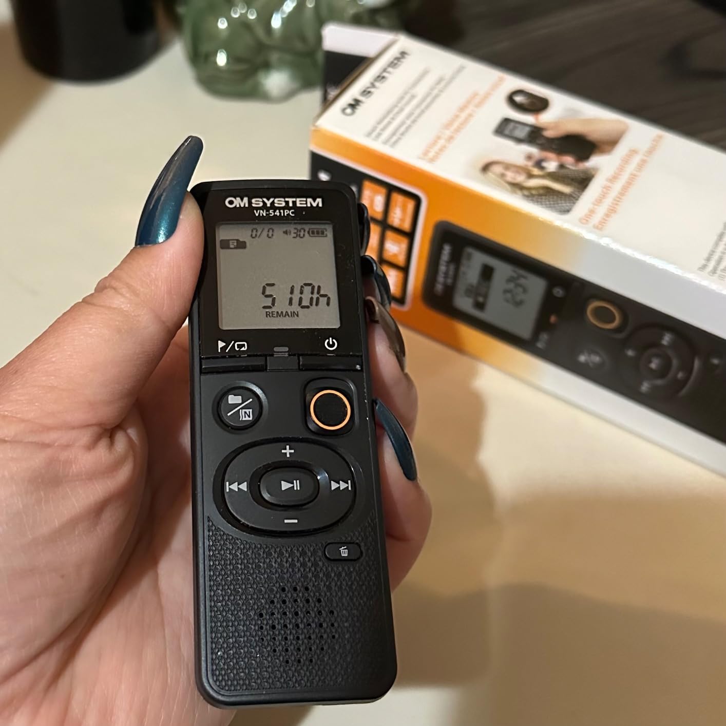 OM SYSTEM Olympus VN-541PC Digital Voice Recorder with One-Touch Recording, Noise-Cancellation Function, 4GB Memory, Four Scenes, Includes a Micro-USB Cable customer photo 1