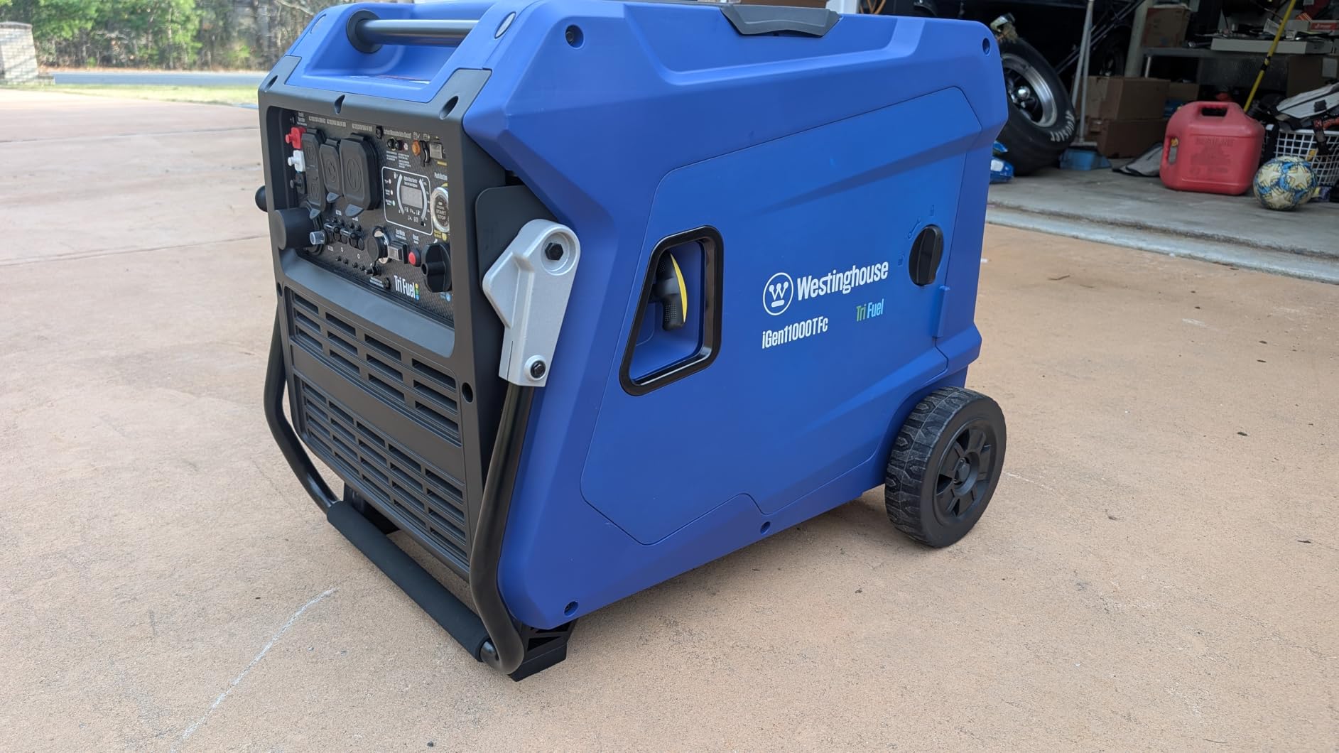 Westinghouse 12000 Peak Watt Dual Fuel Portable Inverter Generator, Remote Electric Start, Transfer Switch Ready customer photo 1