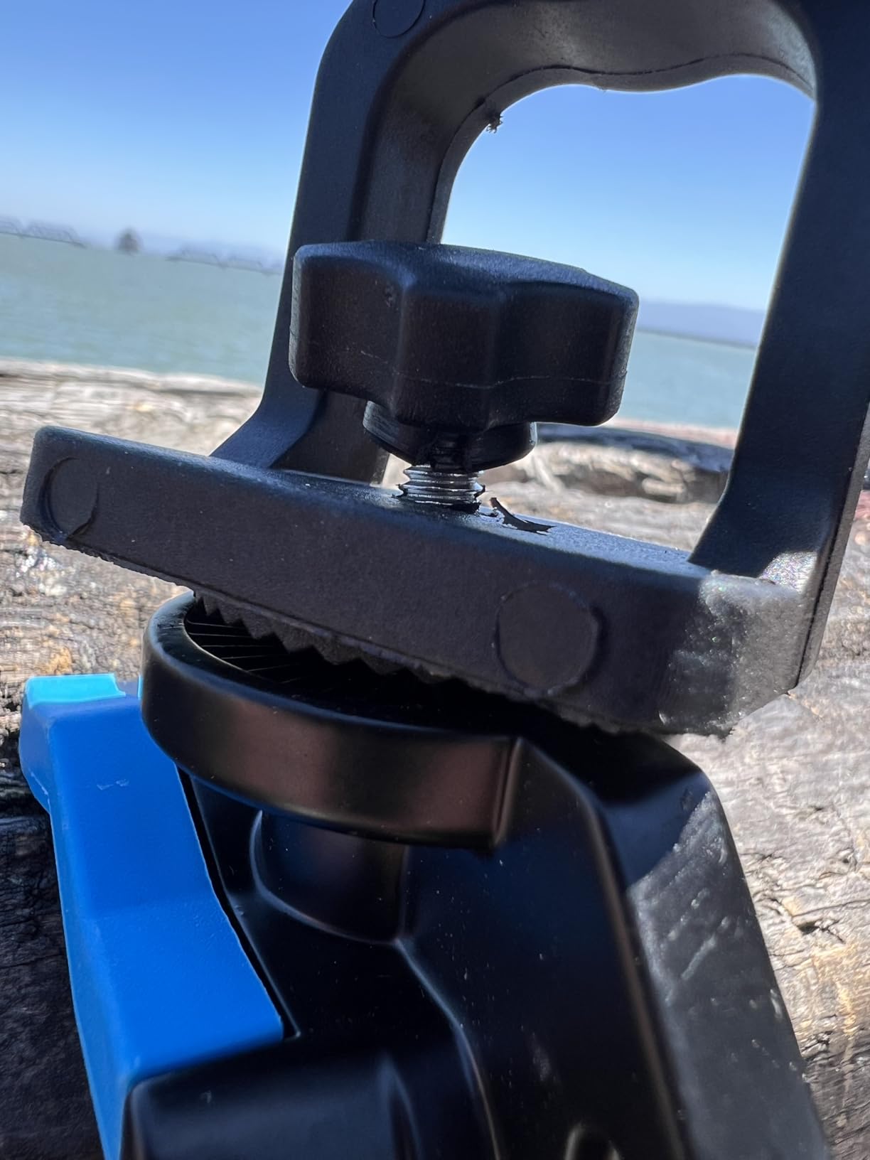 PLUSINNO 1/2/4 Pack Fishing Rod Holders for Boat, Fishing Rod Holder | Enlarged Clamp, Innovative Dual-V Shaped Design, Fit Round/Square Tube Boat Fishing, Boat Accessories, Fishing Gifts for Men customer photo 1