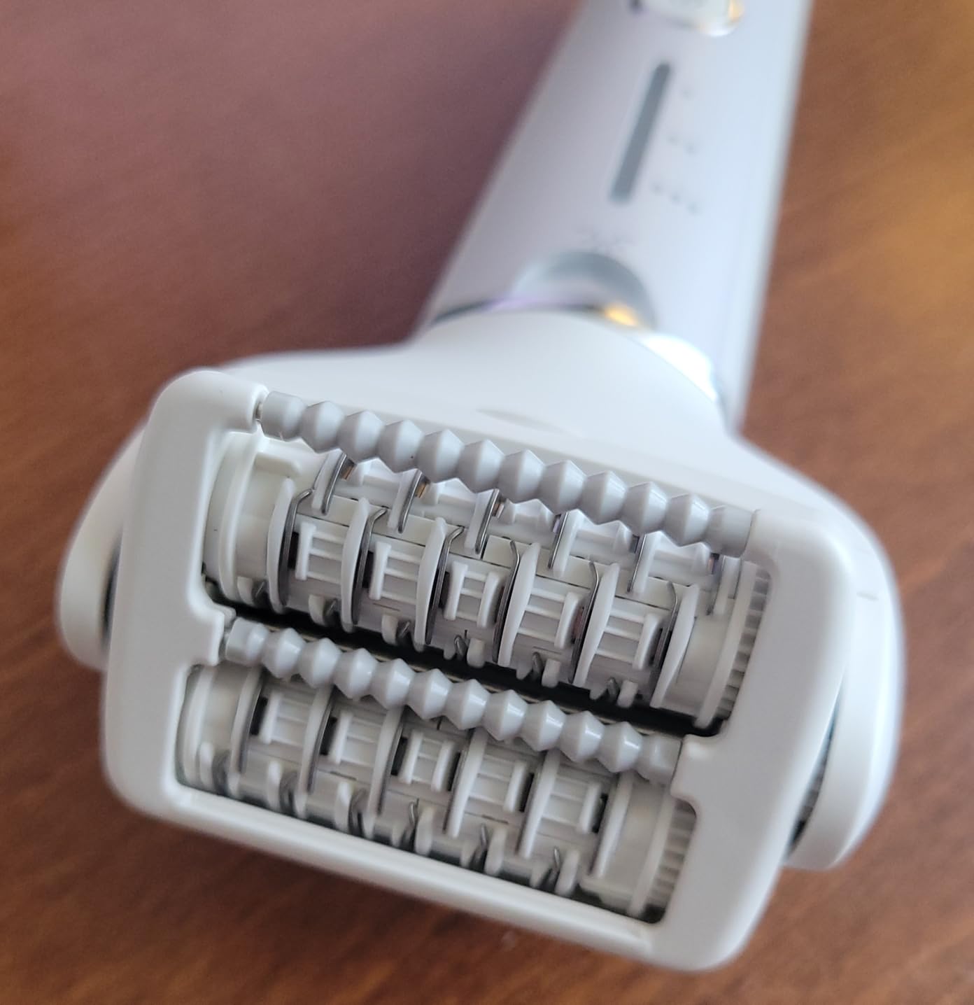 Panasonic Epilator with Gentle Cap, Electric Hair Removal Tool for Home, 3 Speed Settings, Wet Dry, Washable - ES-EY30 customer photo 2