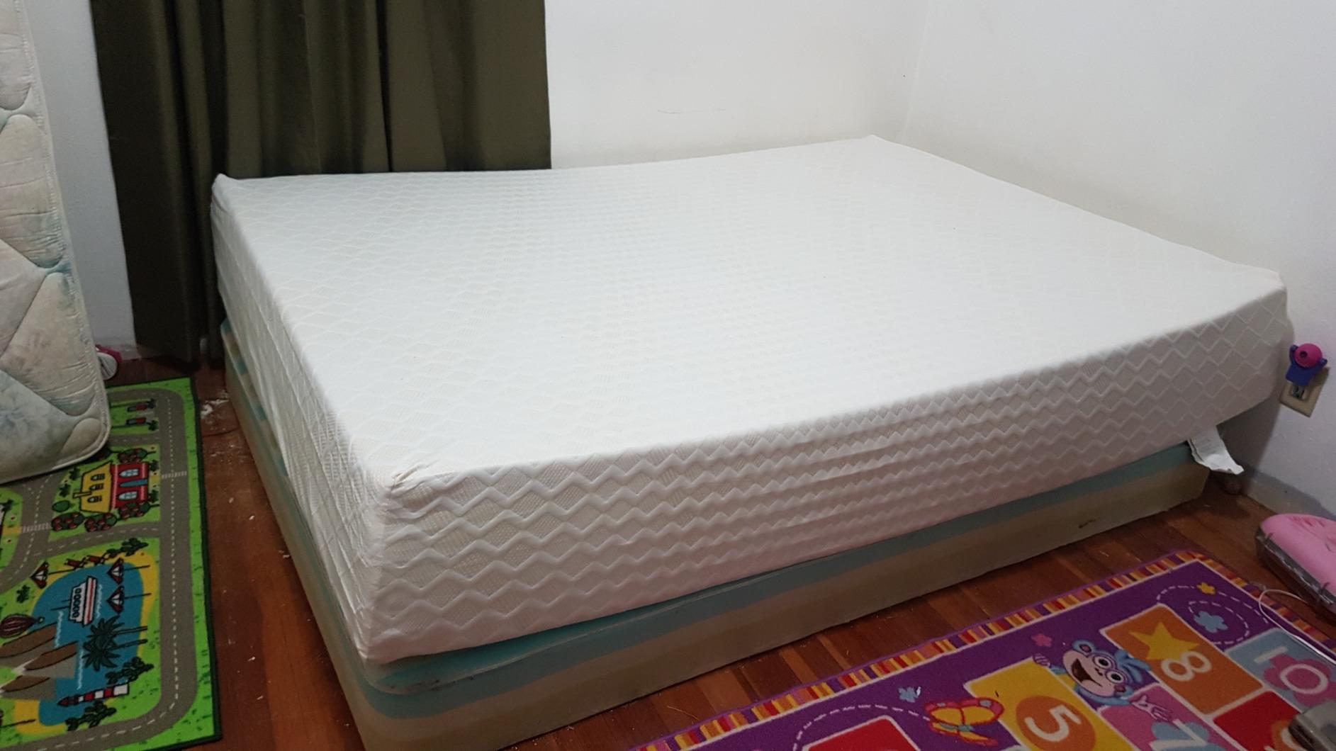 Signature Design by Ashley Memory Foam Full Size Mattress, Medium Firm | 6-inch gel memory foam mattress, 4-way stretch knit cover, Adjustable base compatible customer photo 1