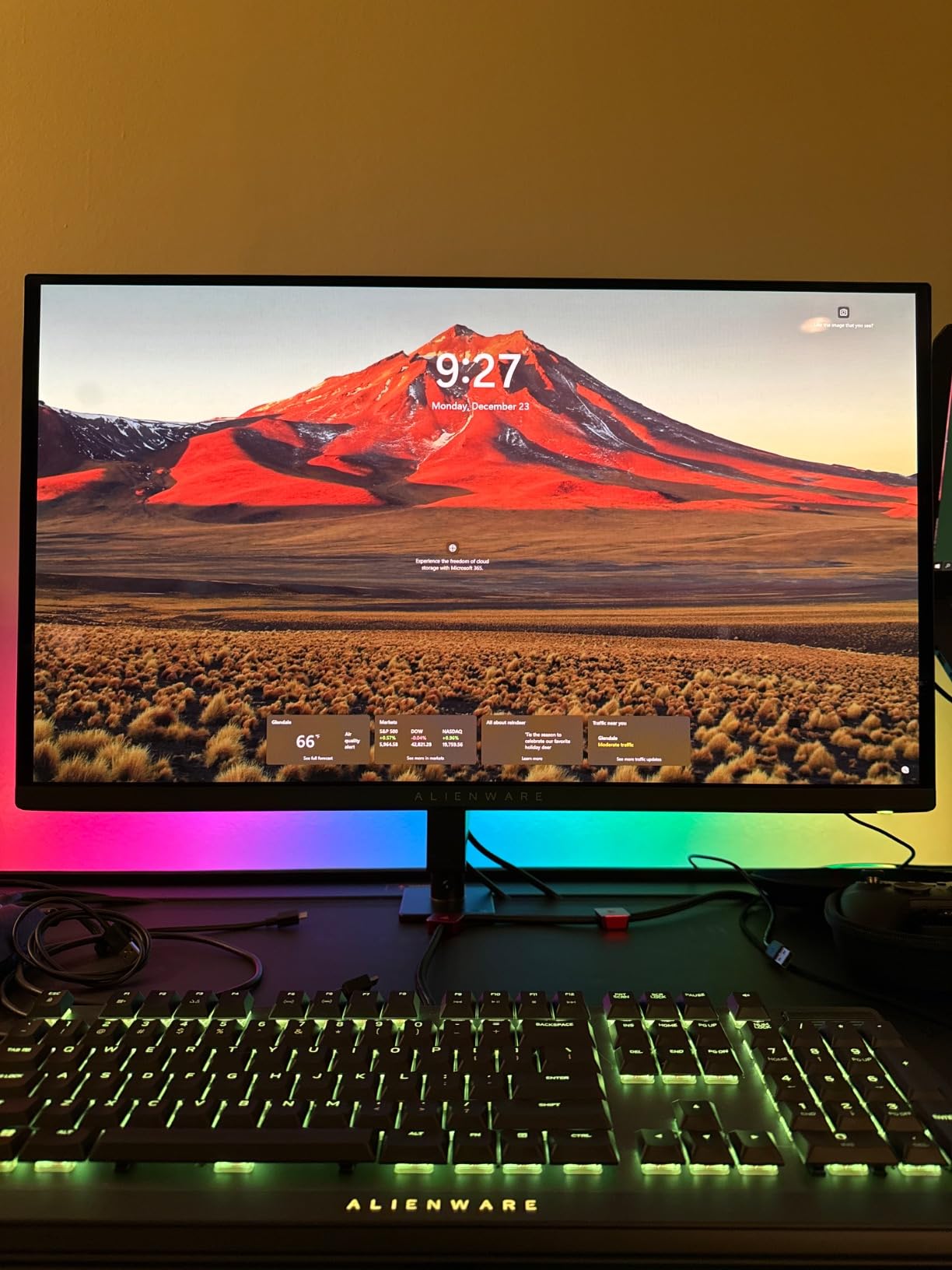 Alienware AW2725DF OLED Gaming Monitor - 26.7-inch Quantum-Dot WQHD (2560x1440) 360Hz 0.03ms Display, AMD FreeSync Premium Pro customer photo 1