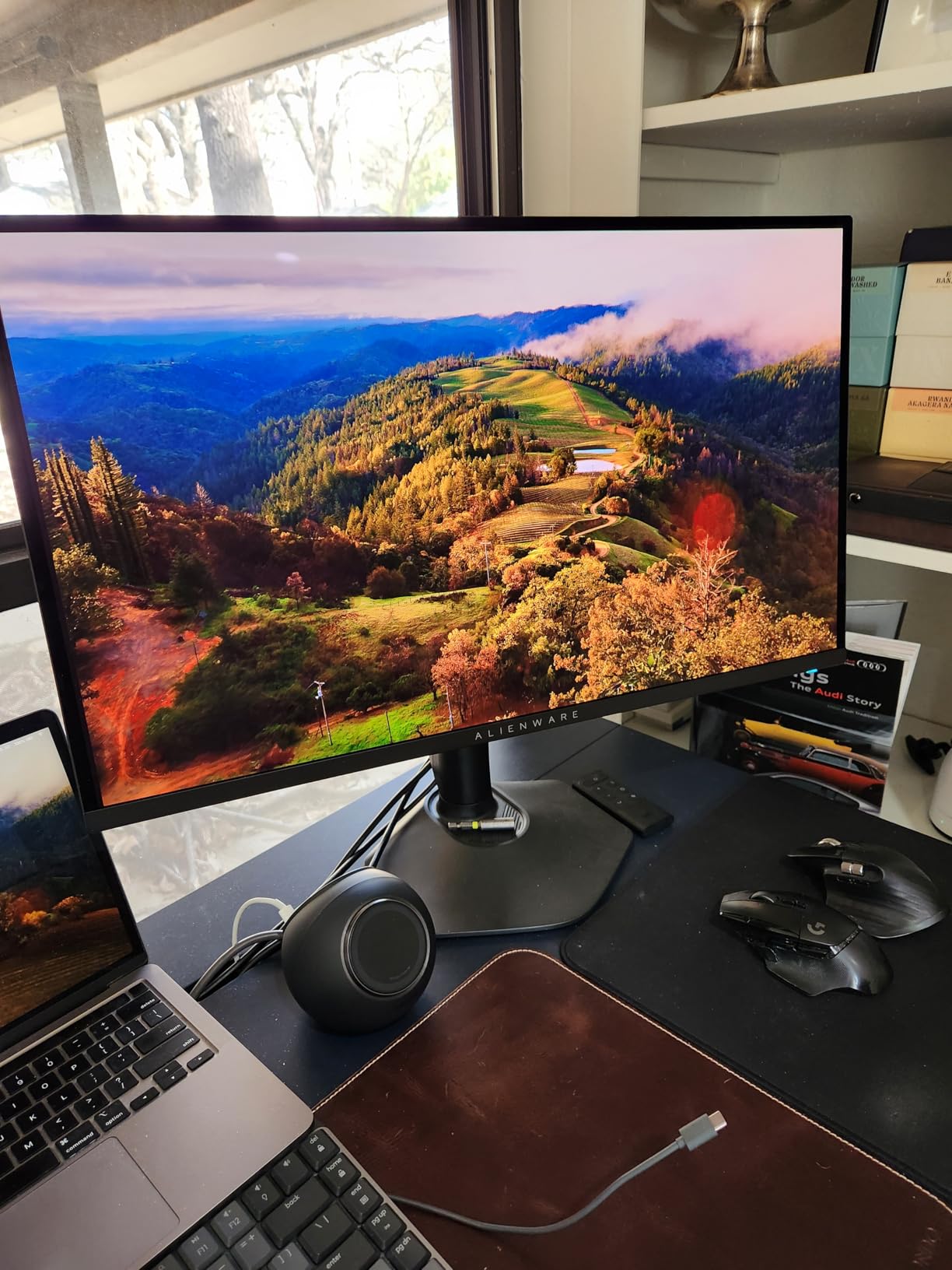 Alienware AW2725DF OLED Gaming Monitor - 26.7-inch Quantum-Dot WQHD (2560x1440) 360Hz 0.03ms Display, AMD FreeSync Premium Pro customer photo 2