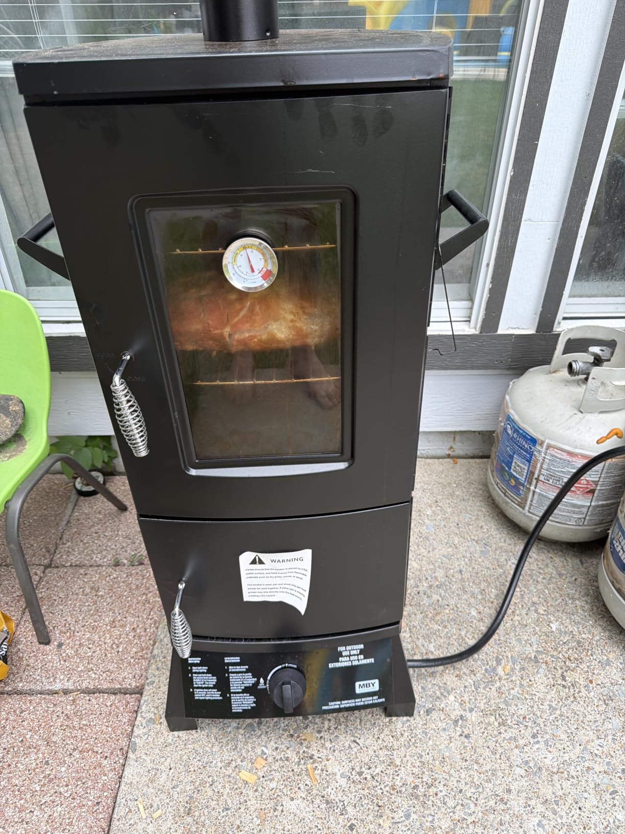 Propane Smoker with Cover, Vertical Meat Gas Smoker Grill Outdoor Heavy Duty 3 Removable Smoking Racks, Black customer photo 1