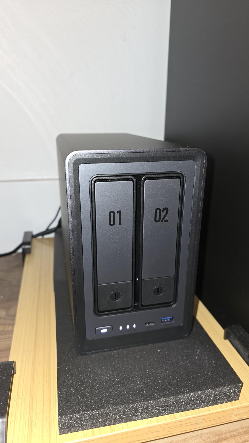 UGREEN NAS DXP2800 2-Bay, Ideal for Content Creators and Enthusiasts | Intel N100 Quad-Core CPU, 8GB DDR5 RAM, 2.5GbE, 2X M.2 NVMe Slots, 4K HDMI, Desktop NAS Network Attached Storage (Diskless) customer photo 2
