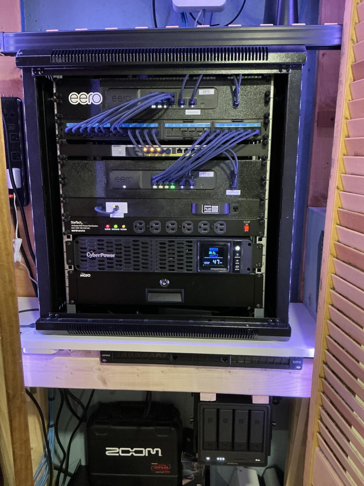 UGREEN NAS DXP4800 Plus 4-Bay NAS, Intel Pentium Gold 8505 5-Core CPU | 8GB DDR5 RAM, Built-in 128G SSD, 1x 10GbE, 1x 2.5GbE, 2x M.2 NVMe Slots, 4K HDMI, Desktop Network Attached Storage (Diskless) customer photo 1