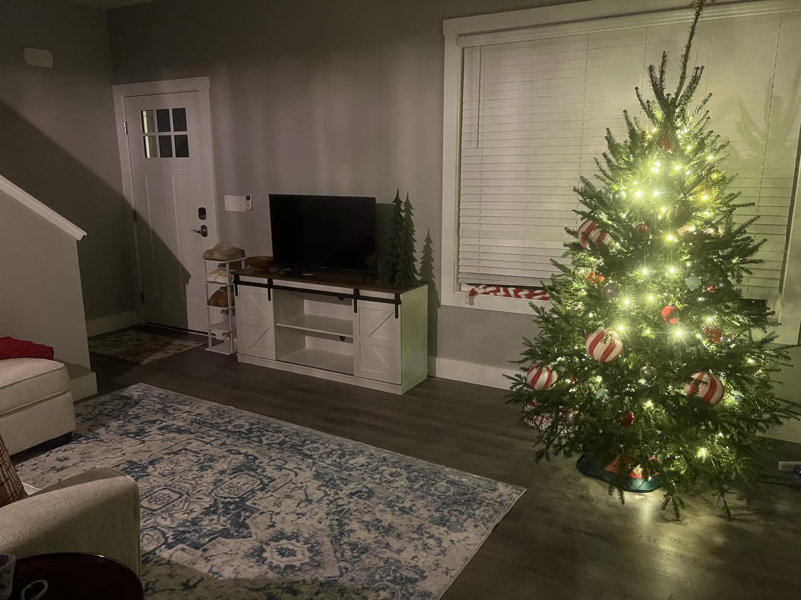YESHOMY Farmhouse TV Stand for Televisions up to 65 Inches, Sliding Barn Doors and Storage Cabinets, Console Table and Media Furniture for Living Room, 58 Inch, White customer photo 2