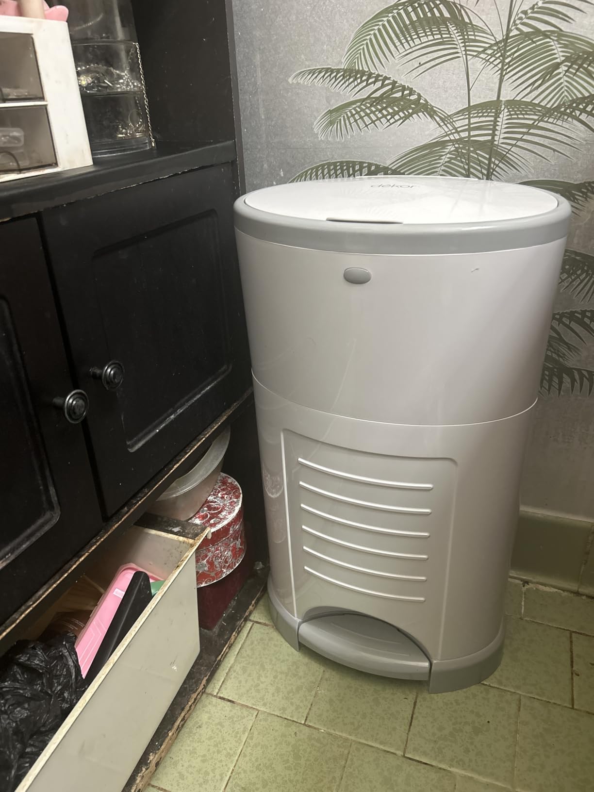 Diaper Dekor EKO Classic Diaper Pail, White | ONLY Eco-Friendly Diaper Pail Made with 70% Recycled Materials | Hands-Free: Step-Drop-Done | Cost-Effective Refill System customer photo 2