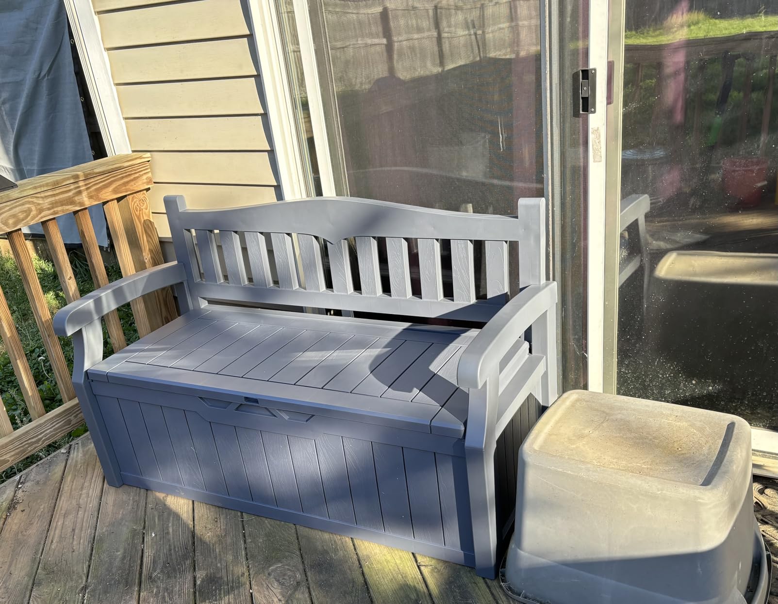 Greesum 80 Gallon Storage Bench Outdoor Deck Box with Armrest, Patio Furniture,Lockable, Waterproof and UV Resistant, Suitable for Garden, Pool, Black customer photo 2