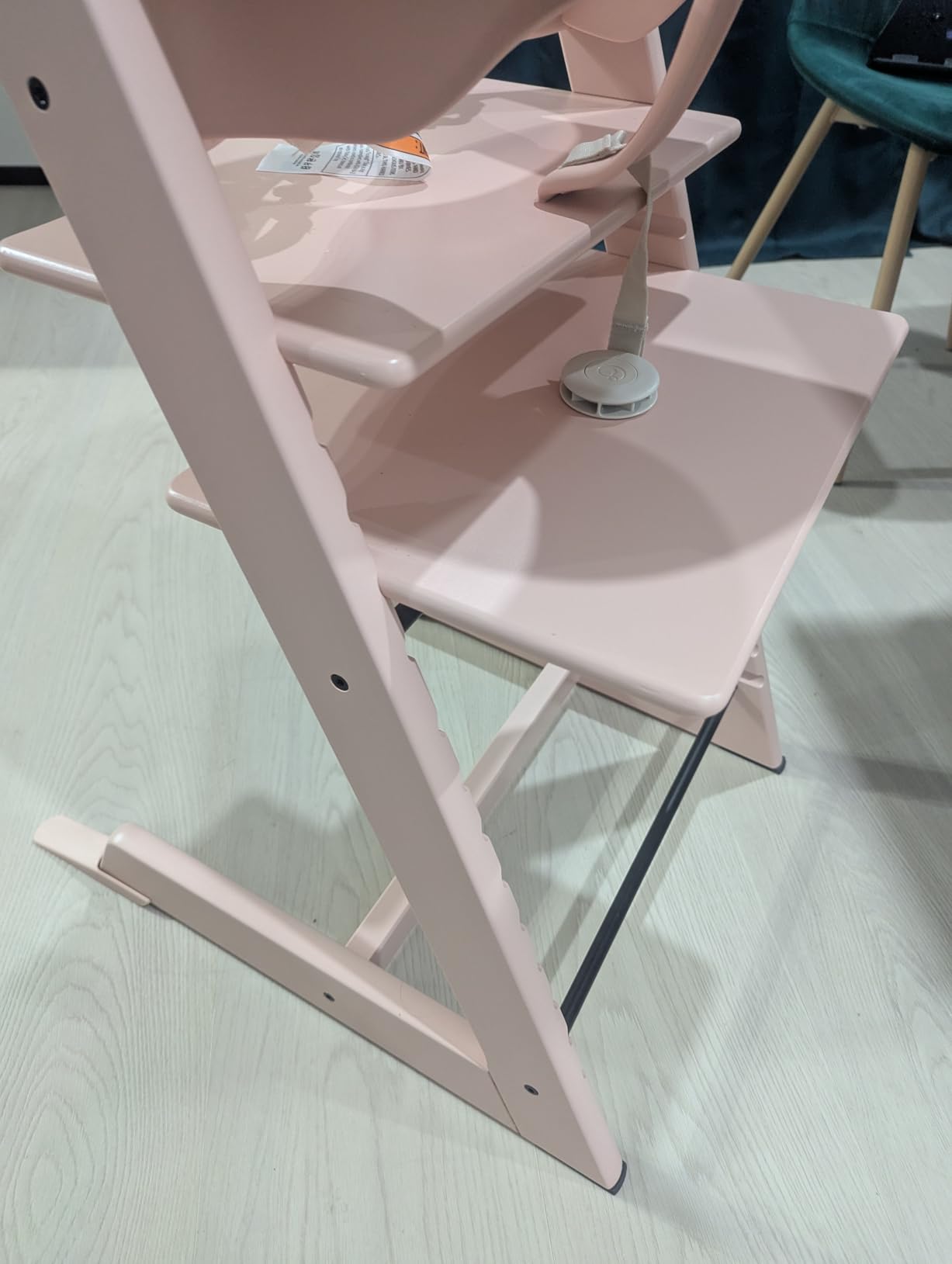 Stokke Tripp Trapp High Chair 2 + Baby Set + Harness, Natural | Includes Chair, Baby Set, Removable Harness for Children 6-36 Months, Adjustable, Ergonomic & Easy to Clean, Baby Essentials customer photo 1