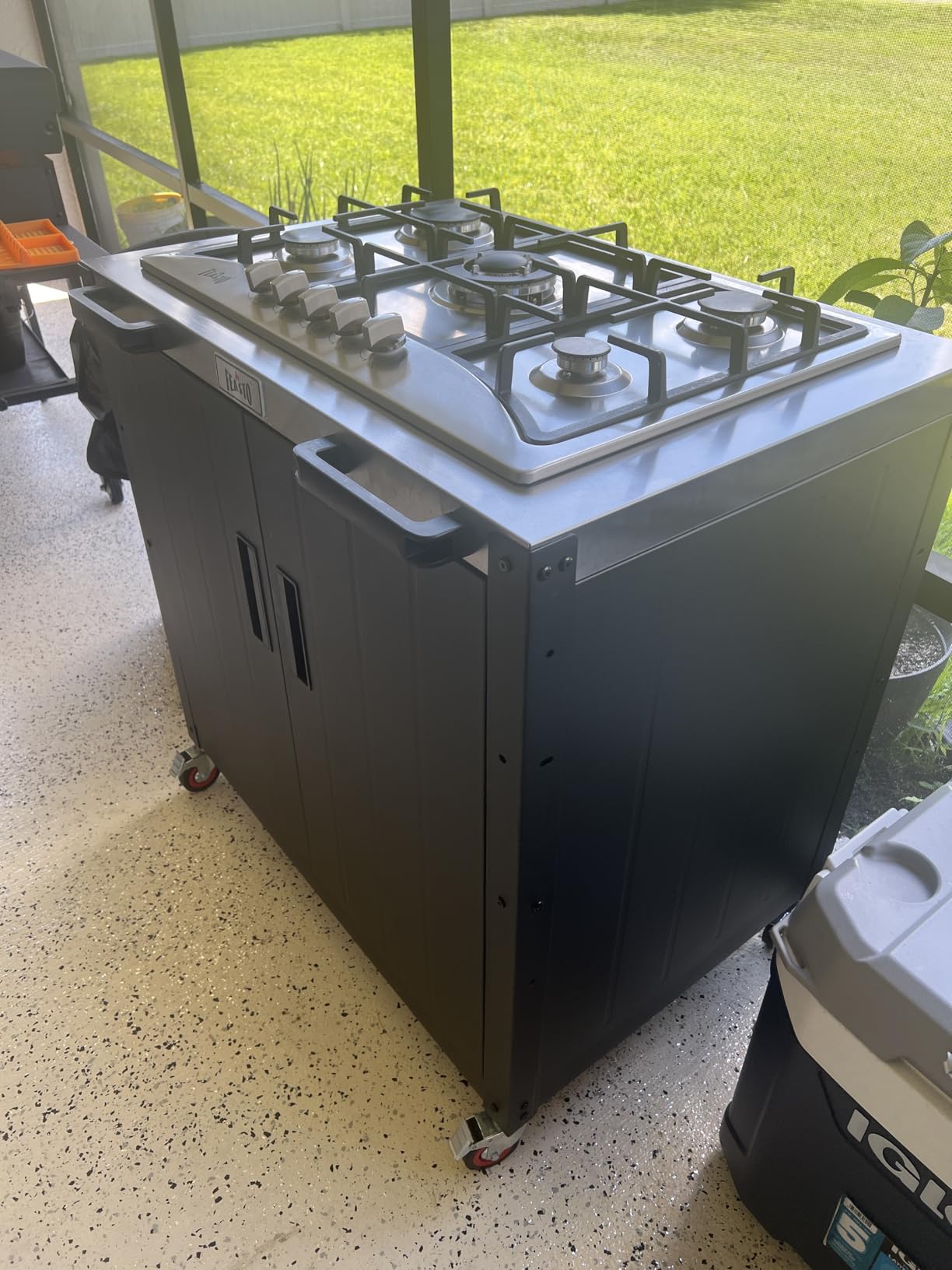 Feasto Outdoor Kitchen Island with Propane Gas Stove and Storage Cabinet, 35-Inch Outdoor Cooking Station with 304 Stainless Steel Top & Lockable Wheels for Backyard Patio, Black & Silver customer photo 2