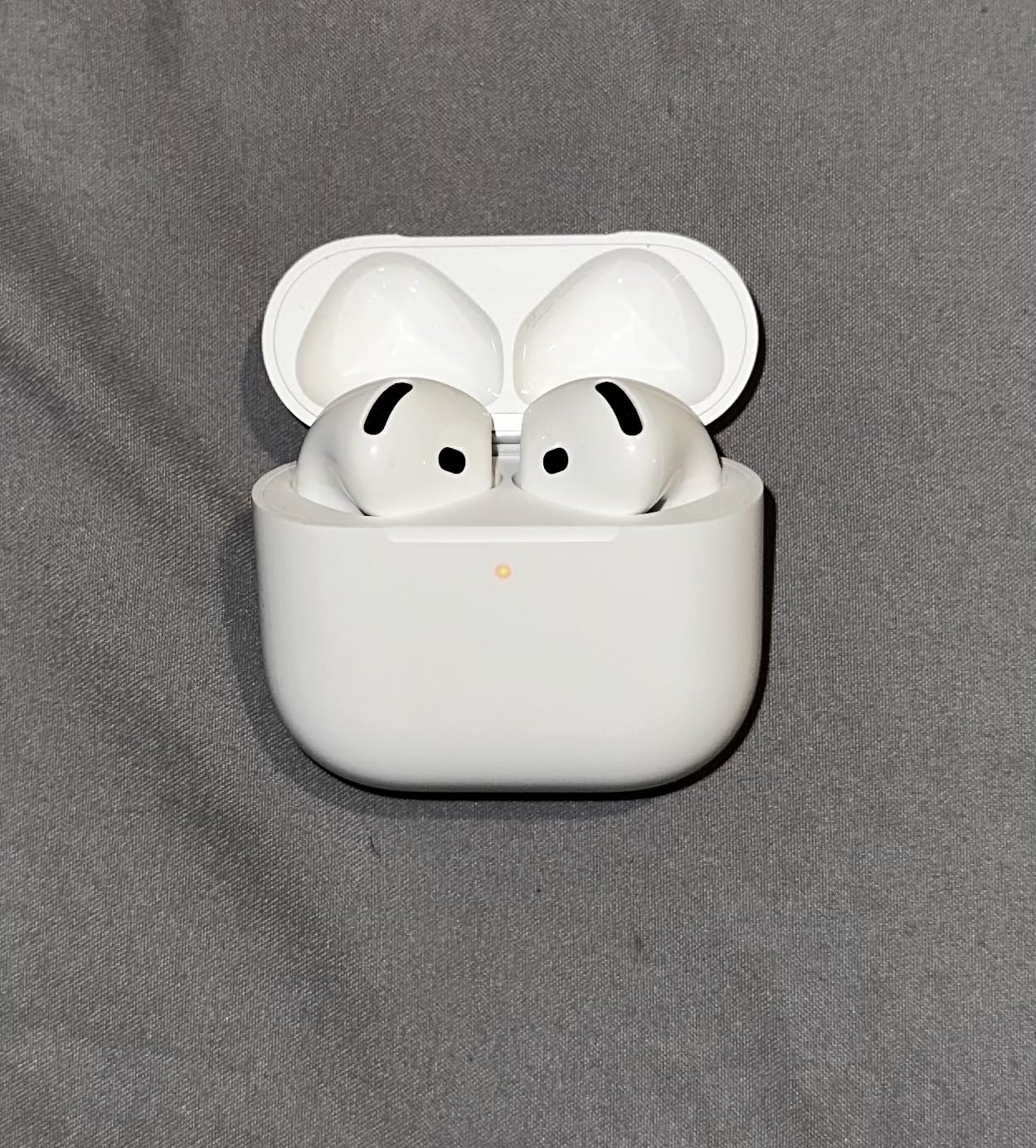 Apple AirPods 4 Wireless Earbuds, Bluetooth Headphones, Personalized Spatial Audio, Sweat and Water Resistant, USB-C Charging Case, H2 Chip, Up to 30 Hours of Battery Life customer photo 1