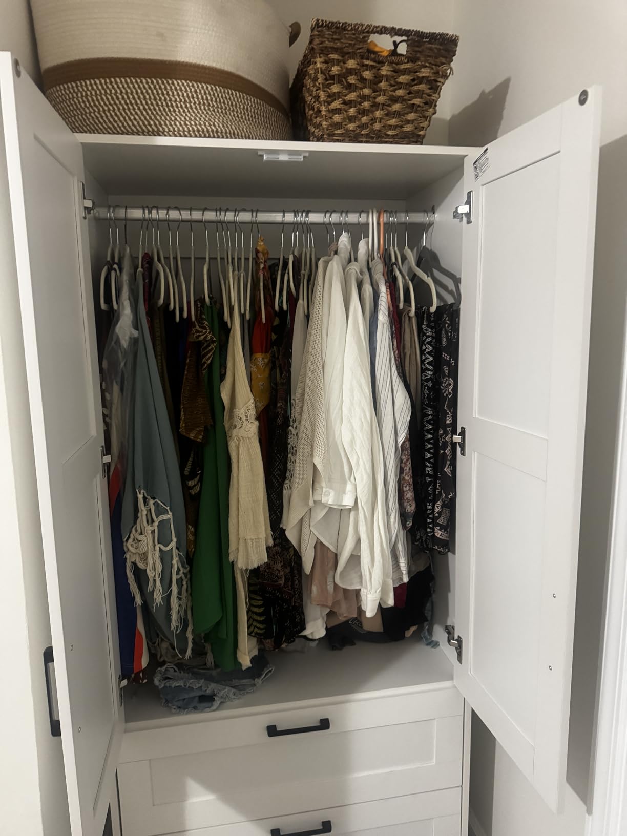 Fenghua Lizhi Wood White Wardrobe Closet with 2 Doors and 2 Drawers,Bedroom Freestanding Armoire Storage Cabinet with Shelves,Wooden Wardrobe Combination for Hanging Clothes (White 2 Drawers) customer photo 1