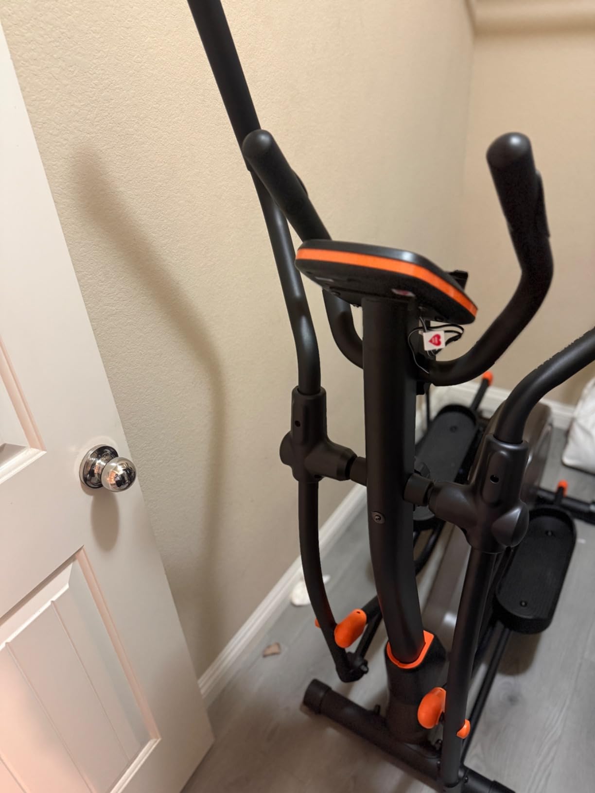 Niceday Elliptical Exercise Machine with 15.5/18/19IN Long Stride | Compact Elliptical Machine for Home Use, 16 Resistance Levels; 400LBS Stable Loading Capacity; Kinomap APP Support customer photo 2